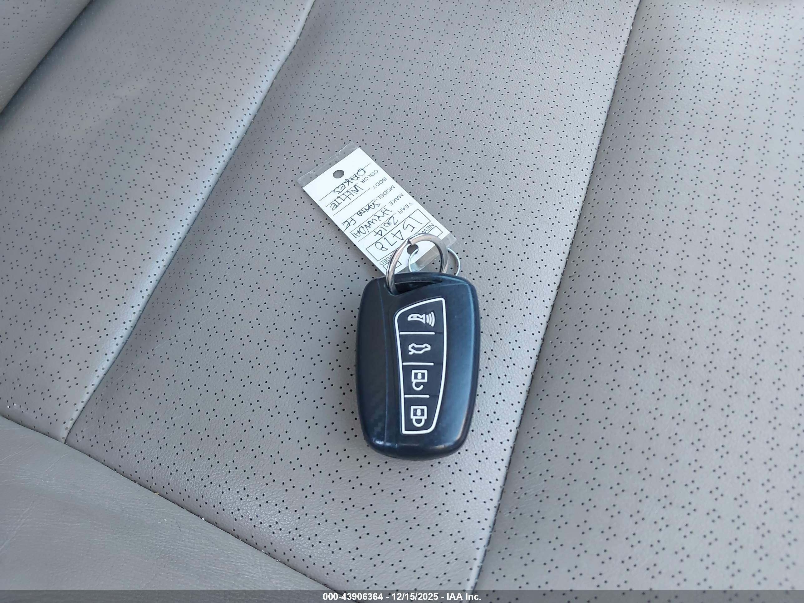 HYUNDAI SANTA image 11