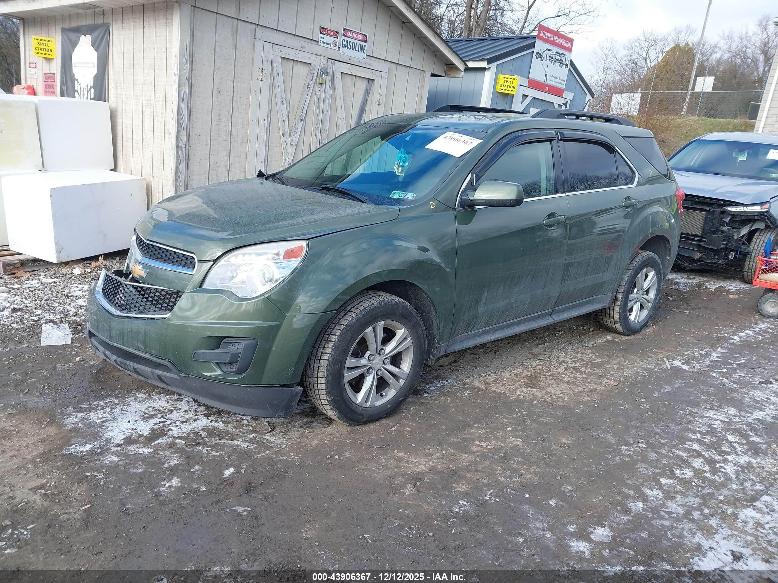 CHEVROLET EQUINOX image 2