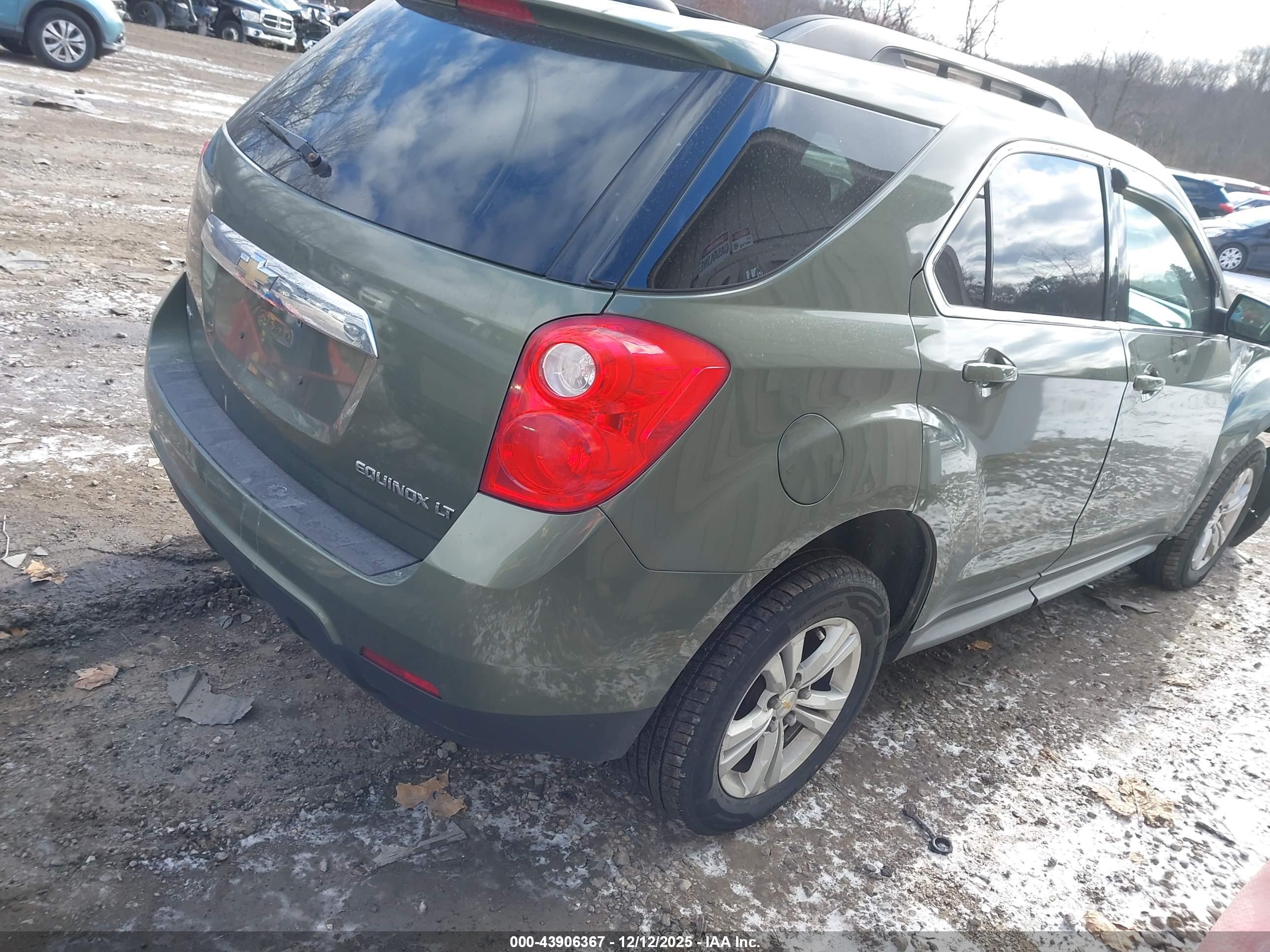 CHEVROLET EQUINOX image 4