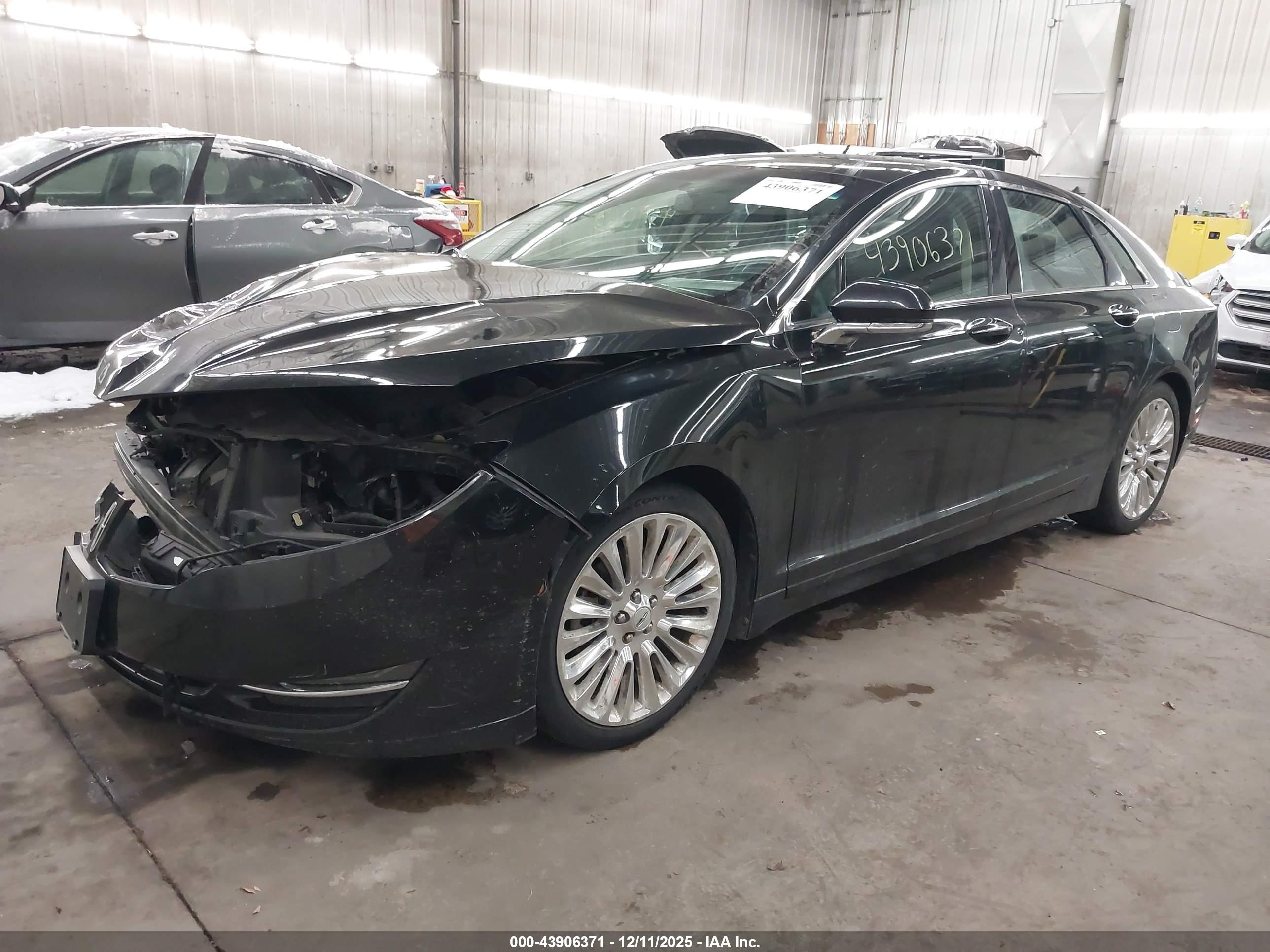 LINCOLN MKZ image 2