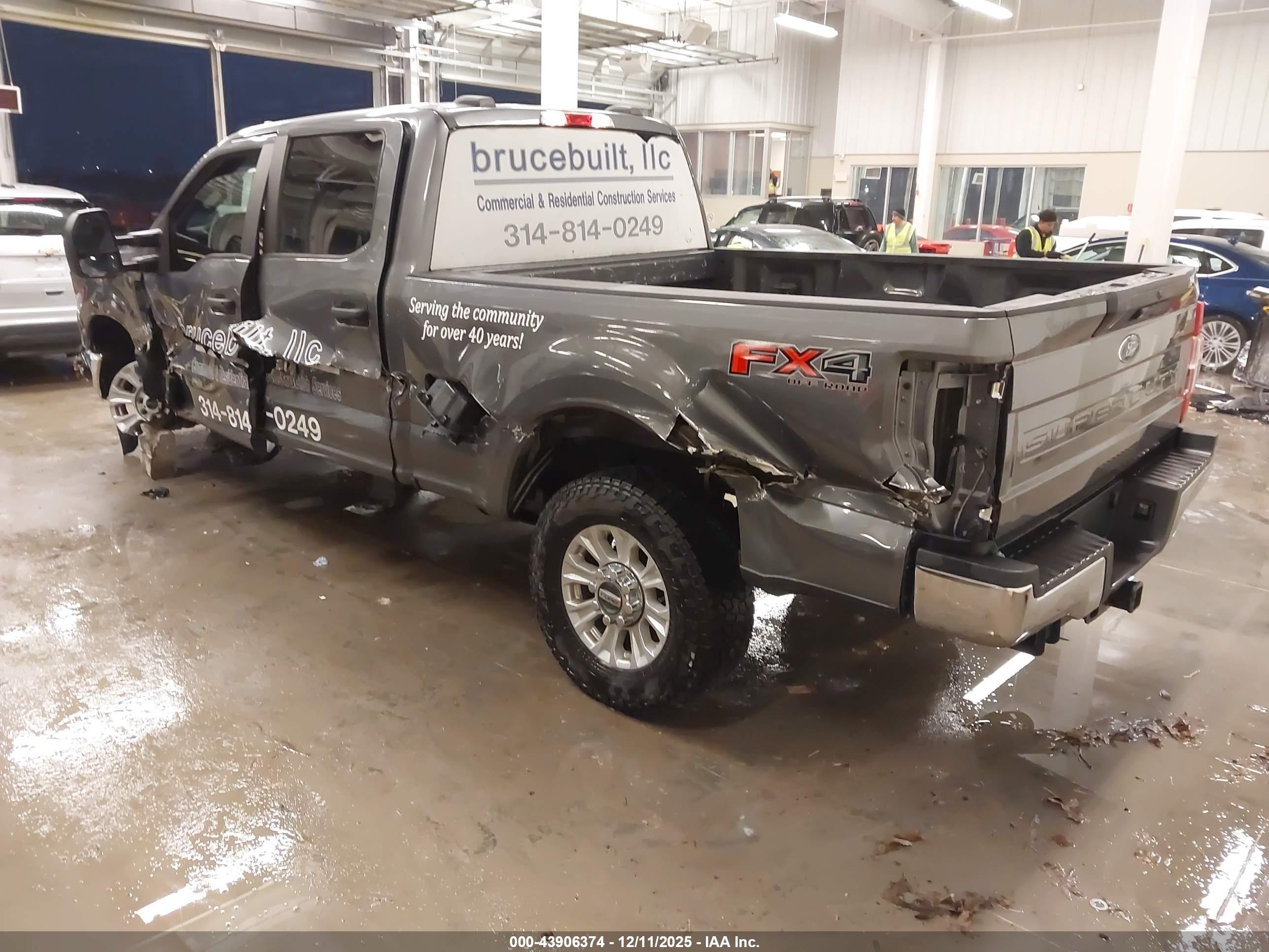 FORD F-250 image 3