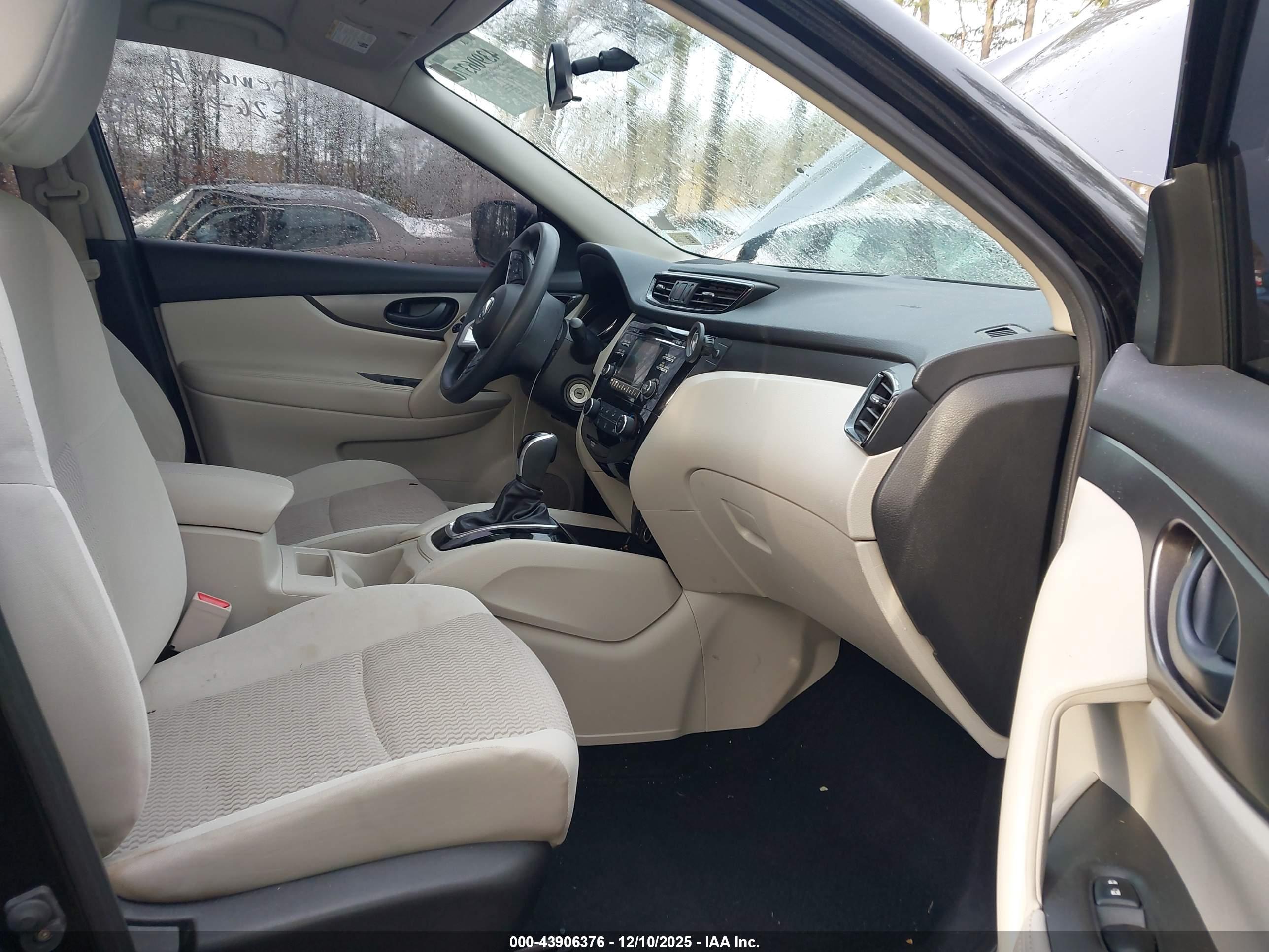 NISSAN ROGUE image 5