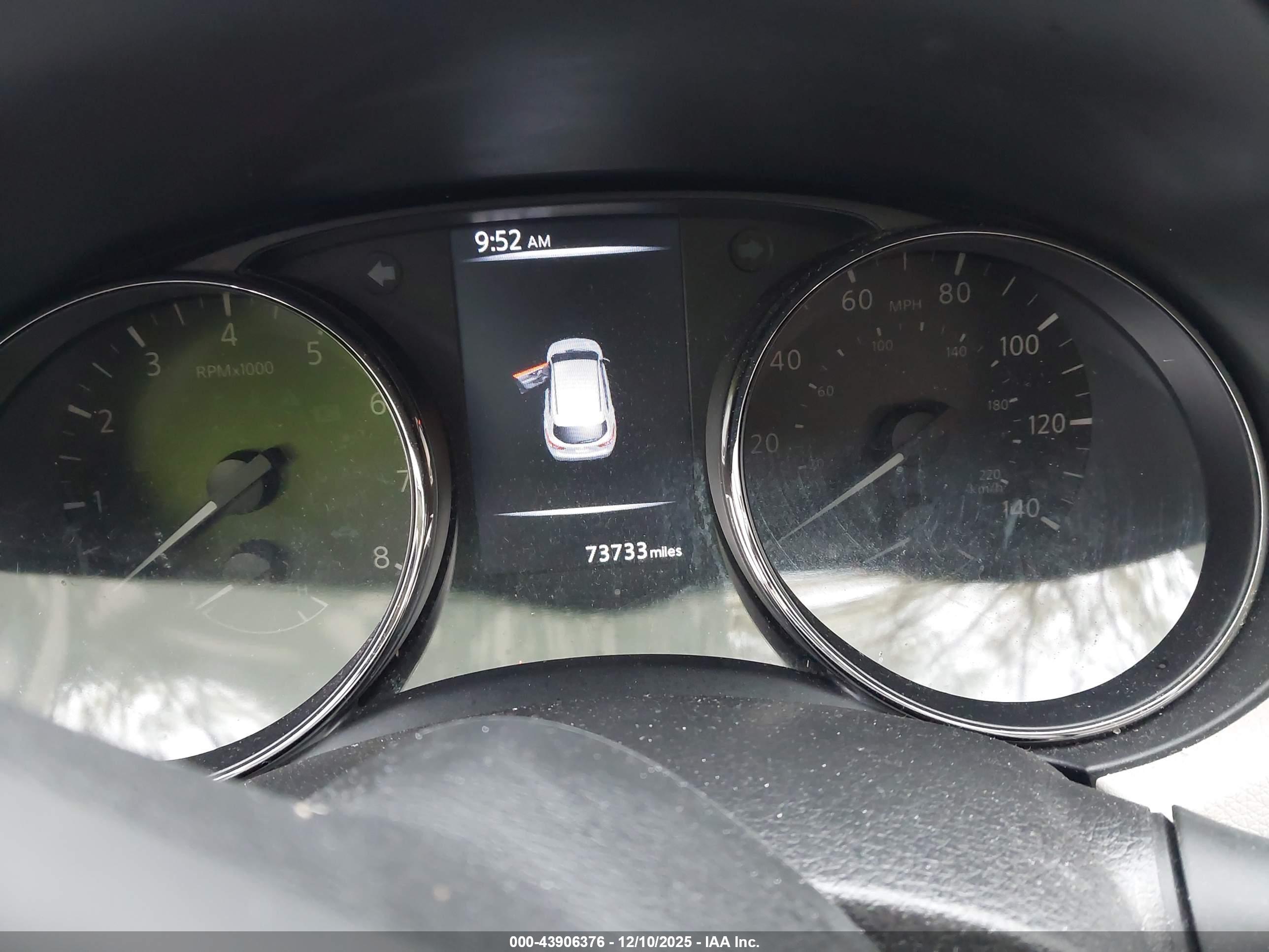 NISSAN ROGUE image 7
