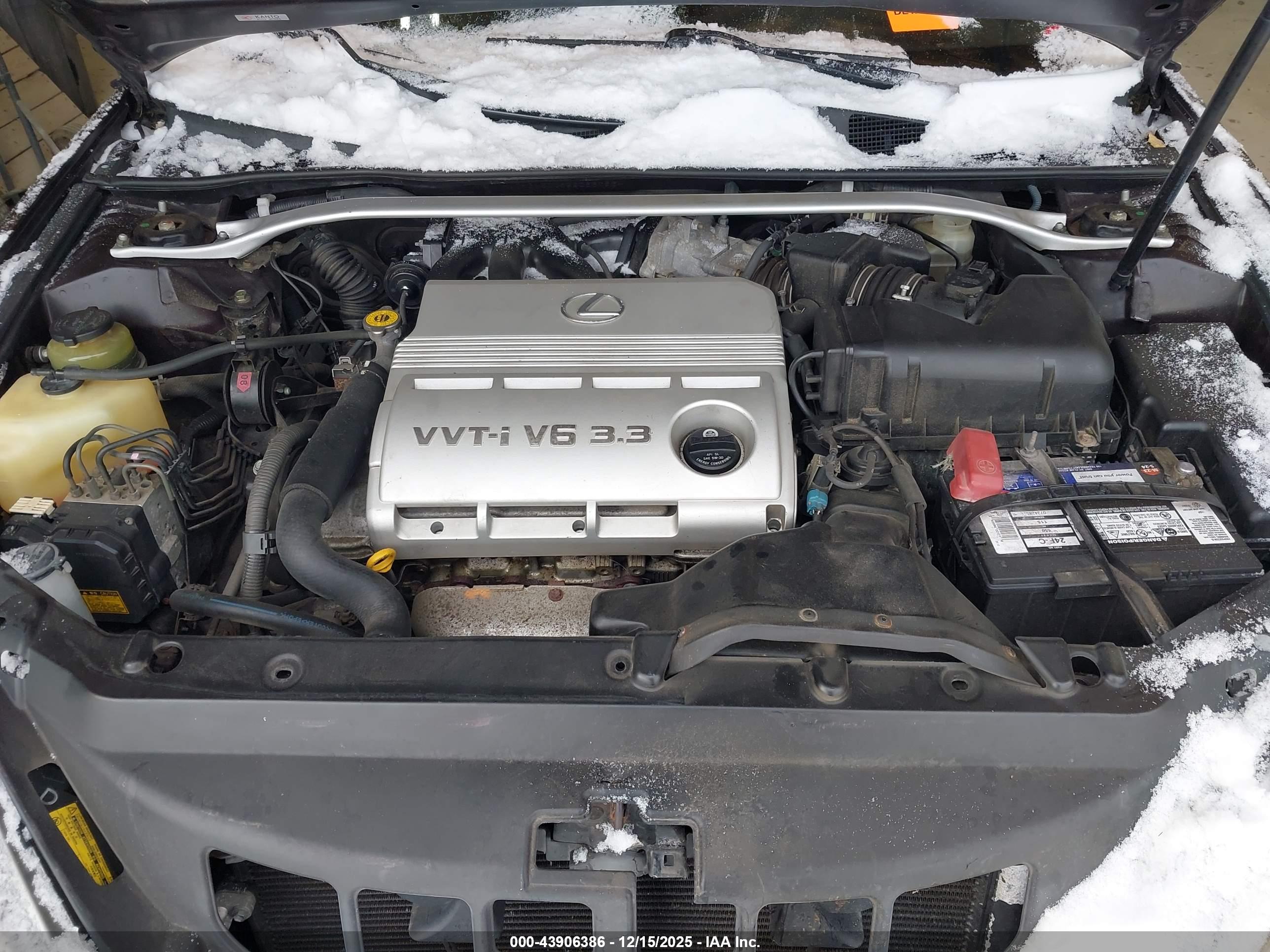 LEXUS ES image 10