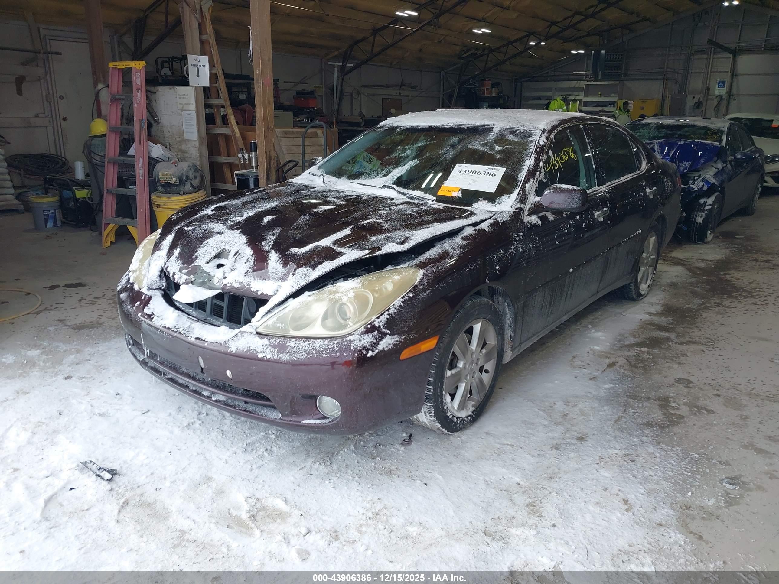 LEXUS ES image 2