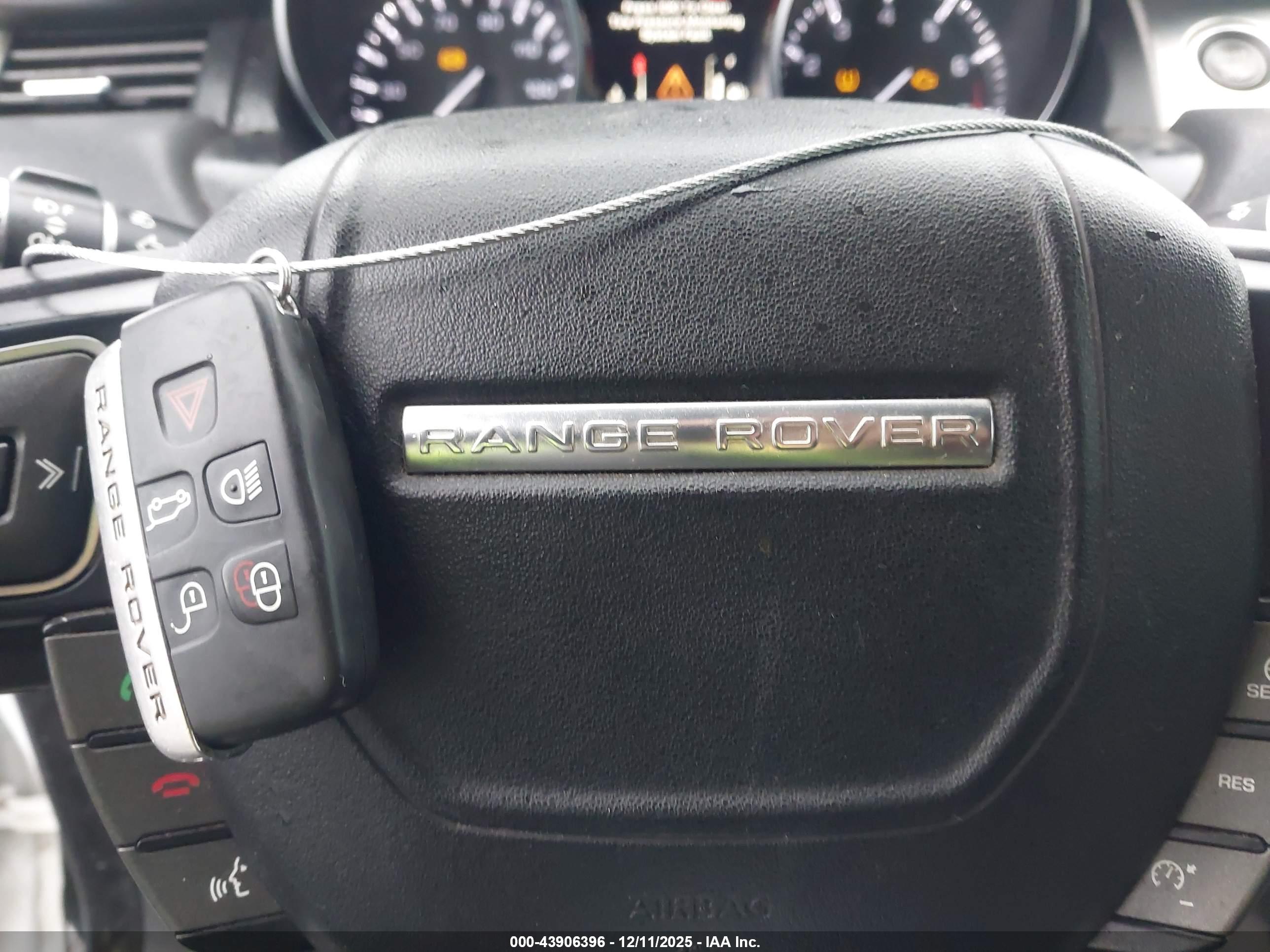 LAND ROVER image 11