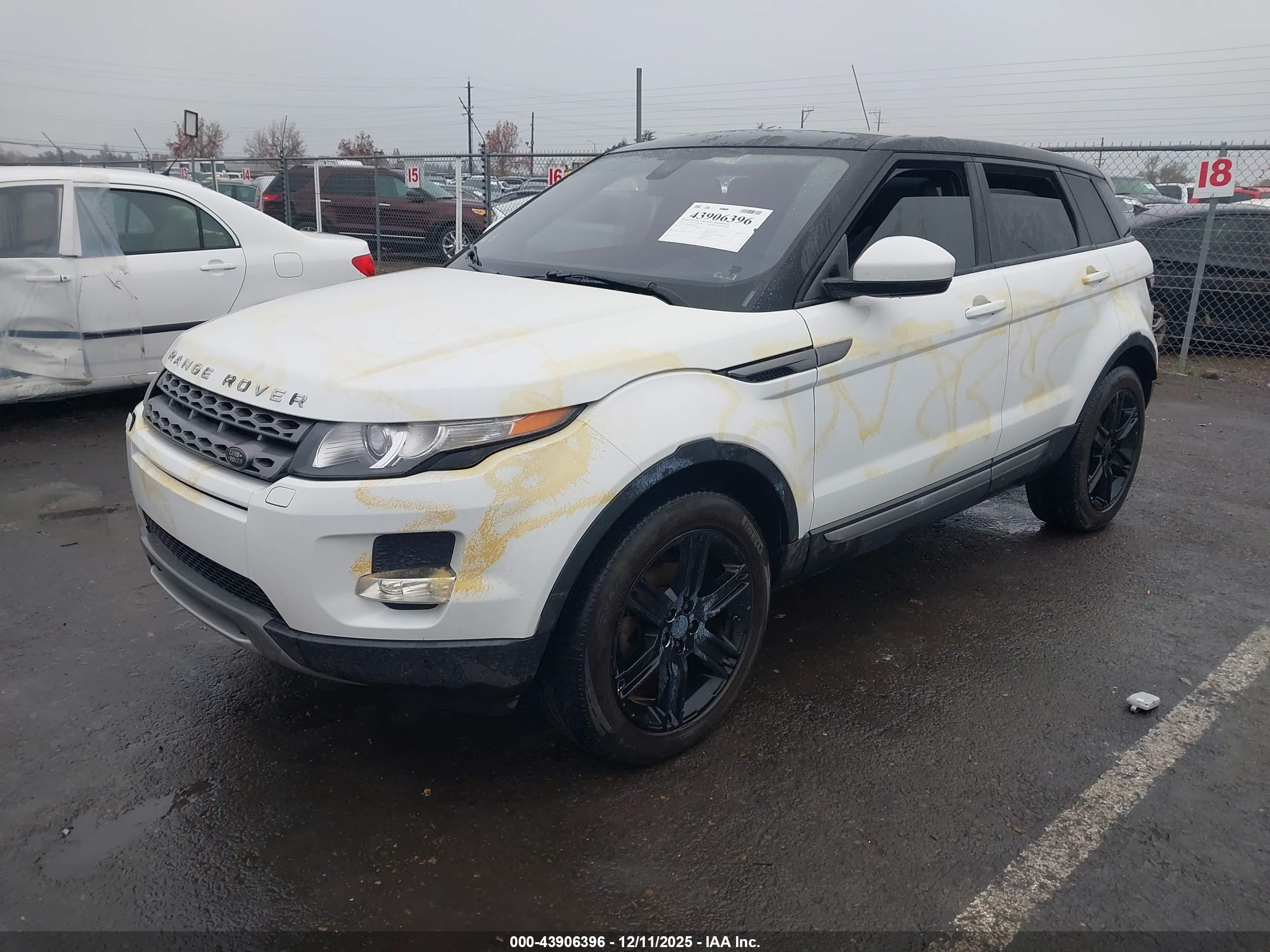 LAND ROVER image 2