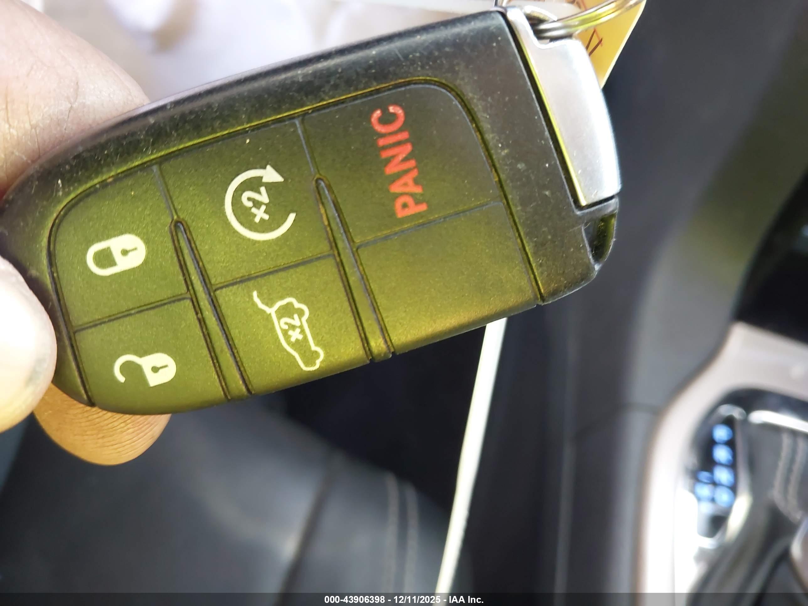 JEEP GRAND image 11
