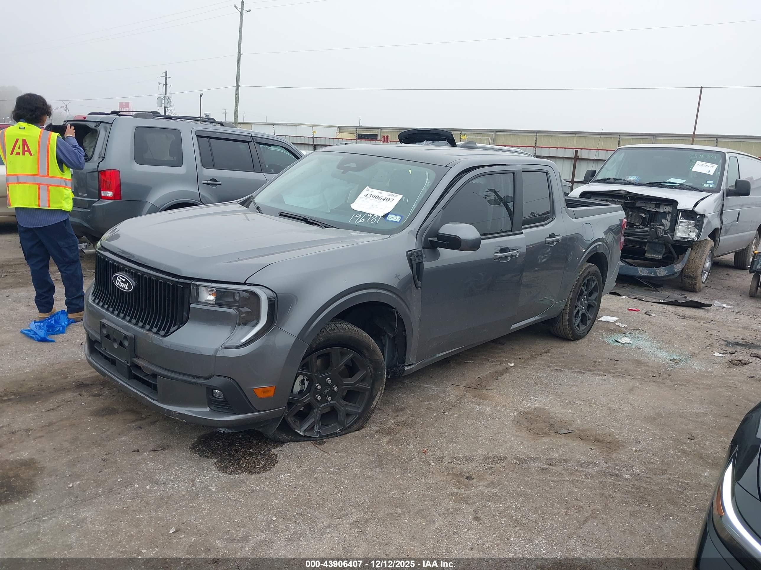 FORD MAVERICK image 2
