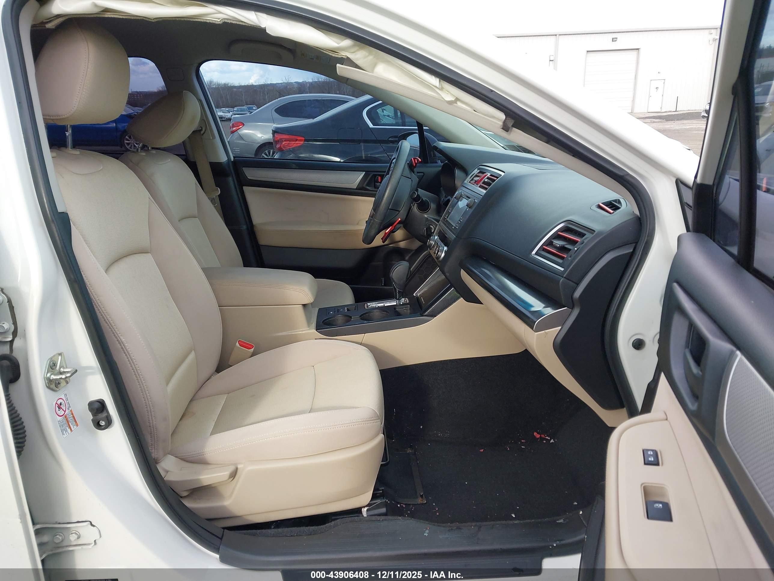 SUBARU LEGACY image 5