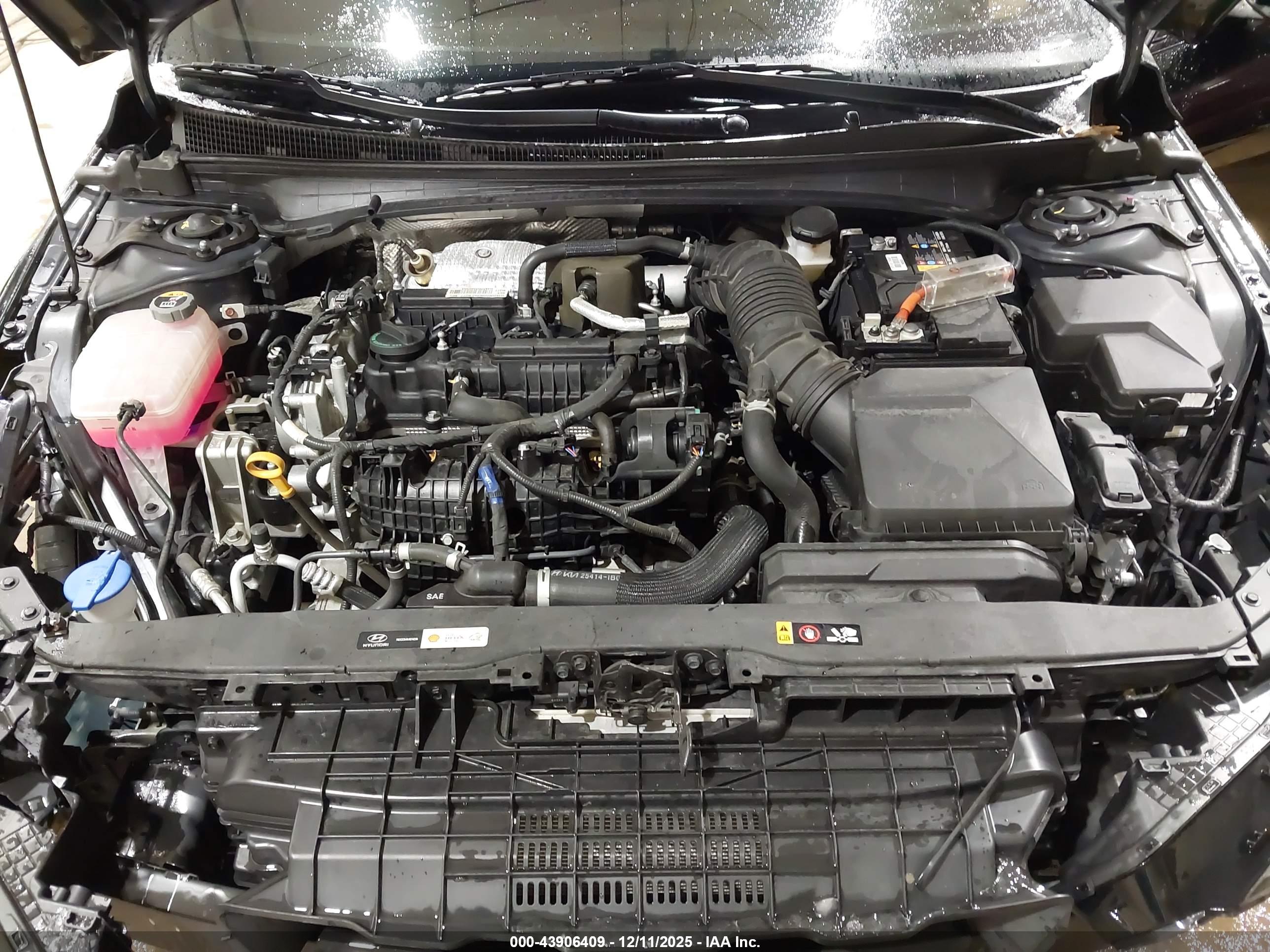 HYUNDAI ELANTRA image 10