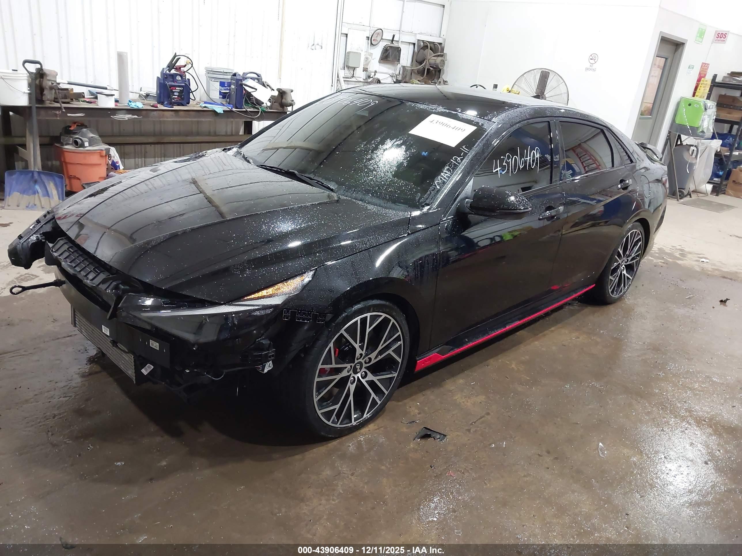 HYUNDAI ELANTRA image 2