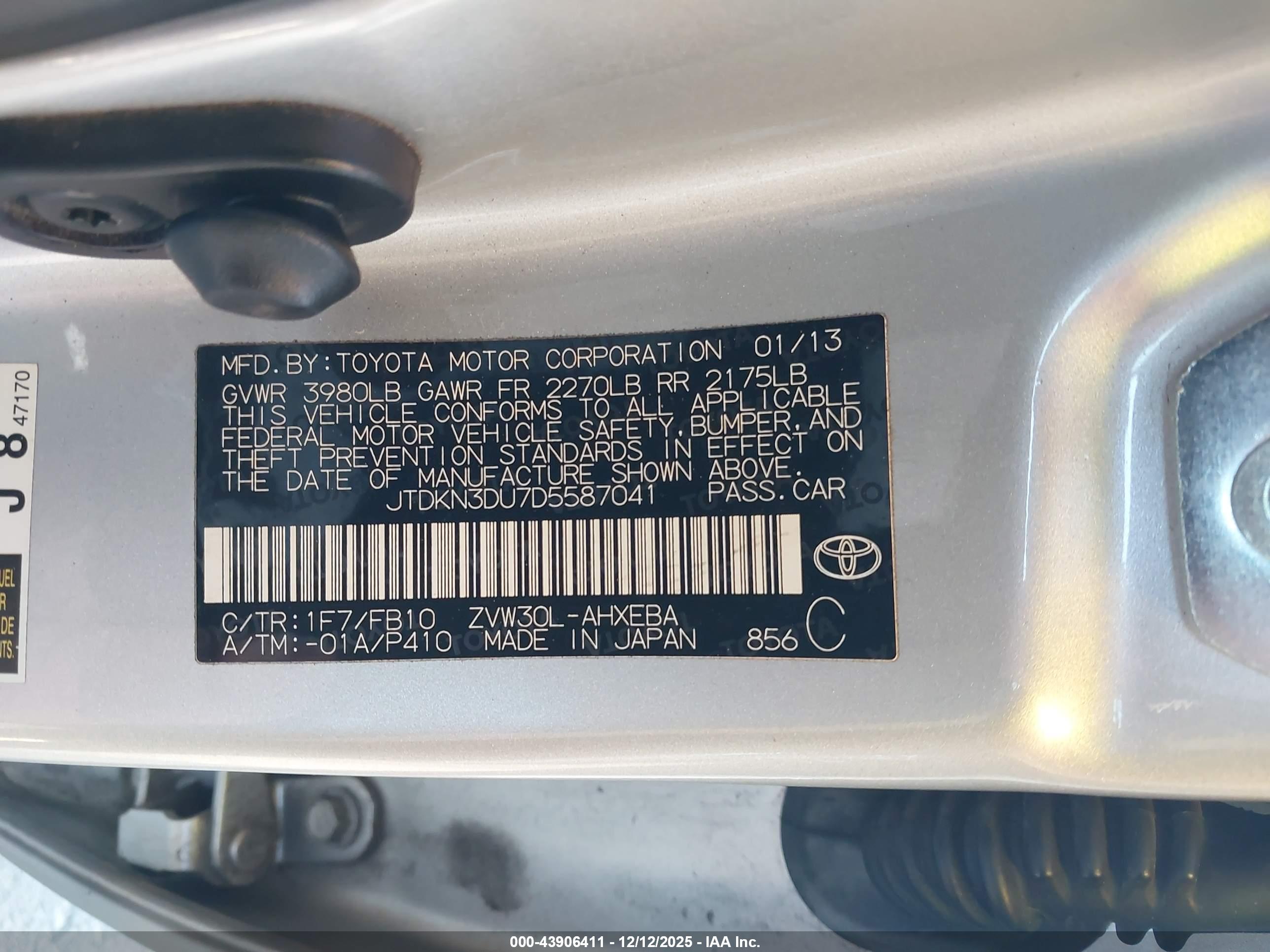 TOYOTA PRIUS image 9