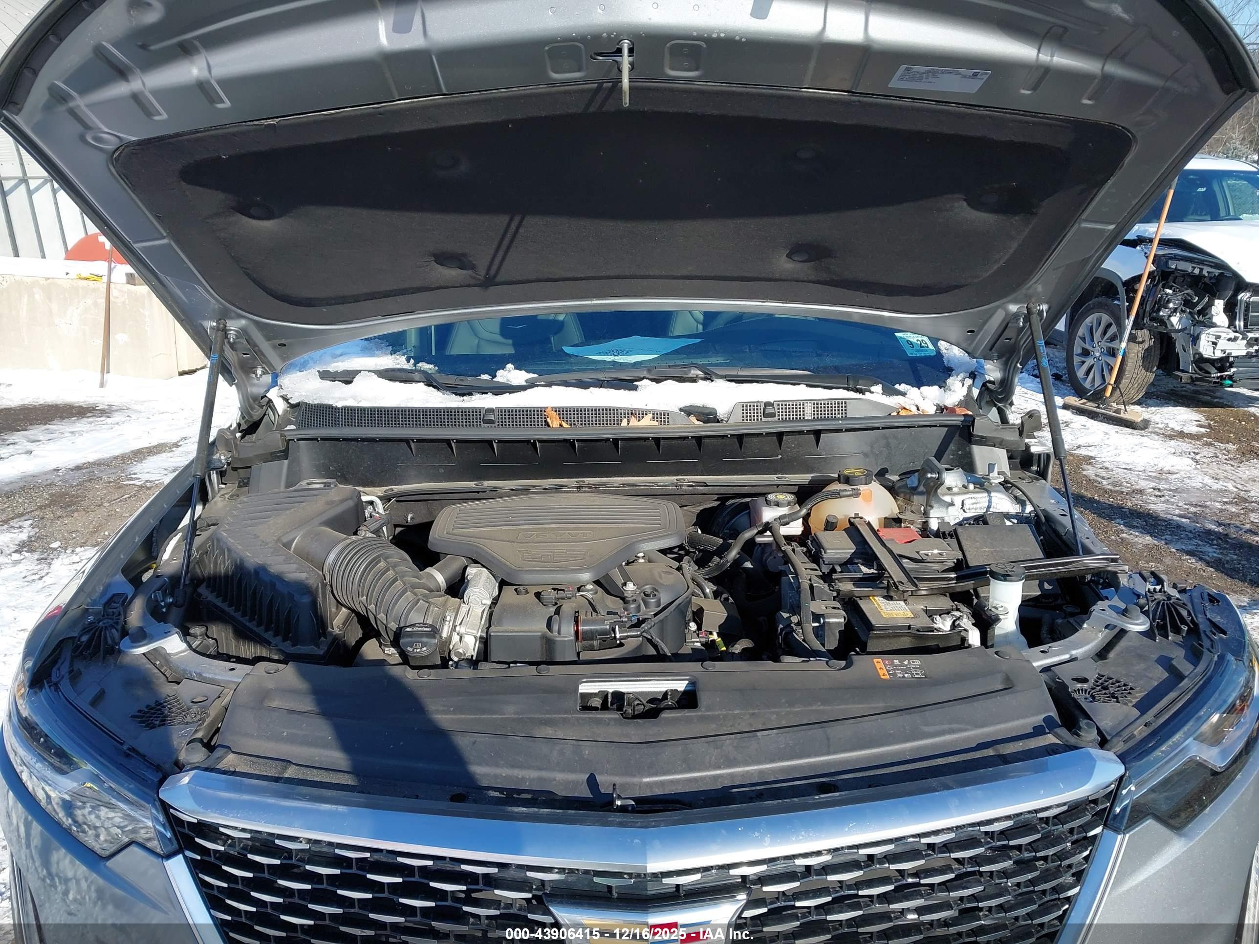 CADILLAC XT6 image 10