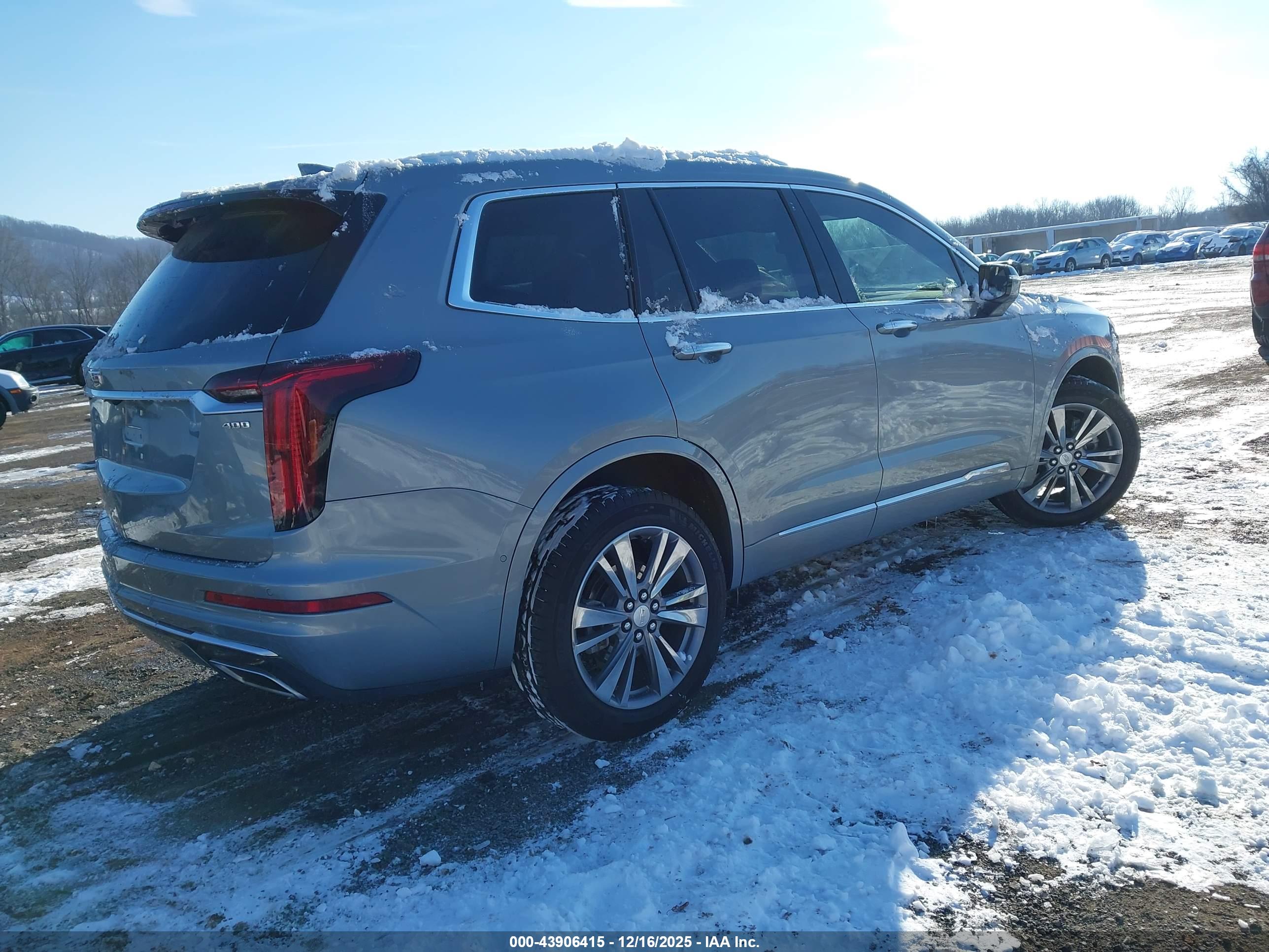 CADILLAC XT6 image 4