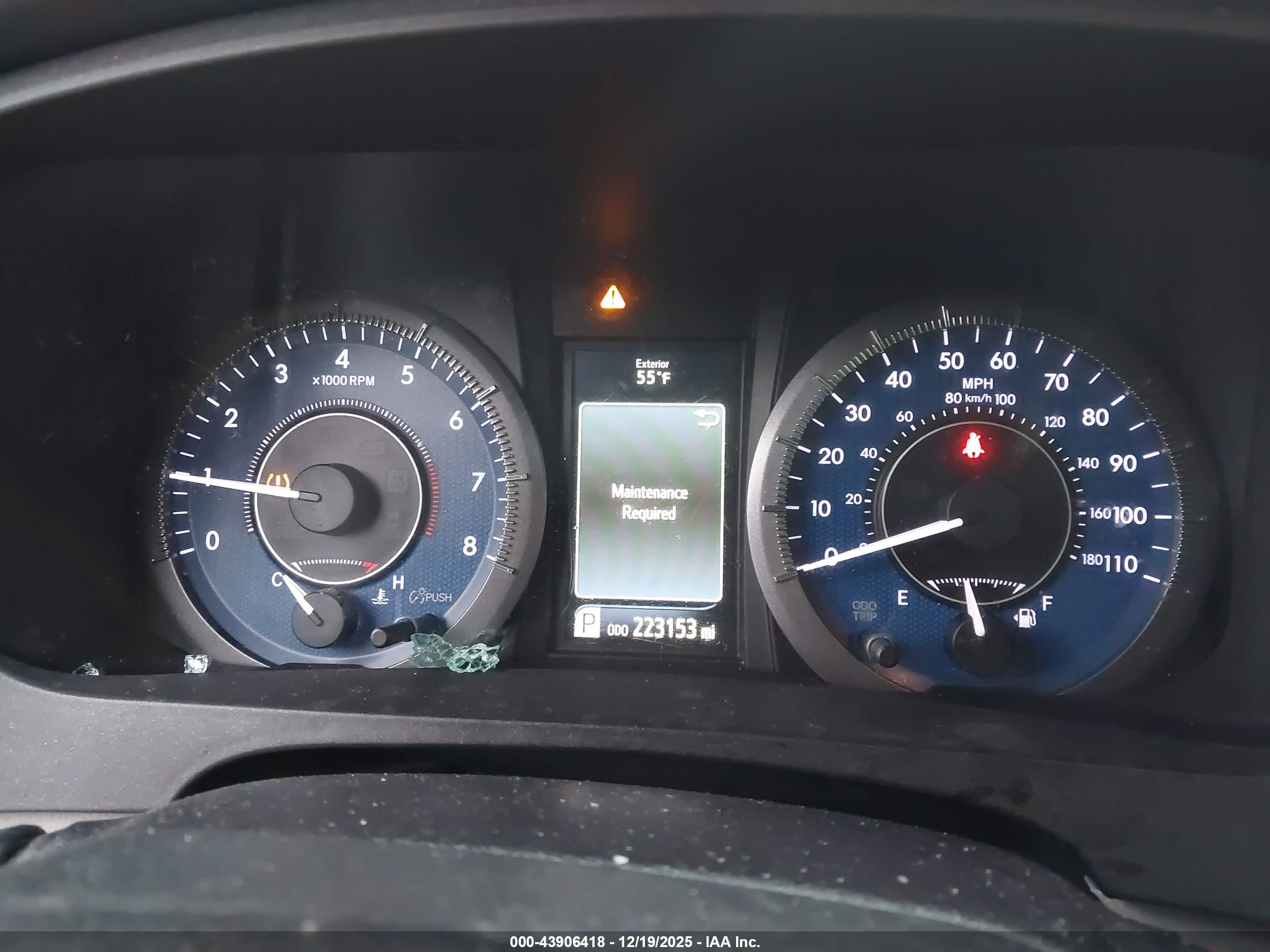 TOYOTA SIENNA image 7