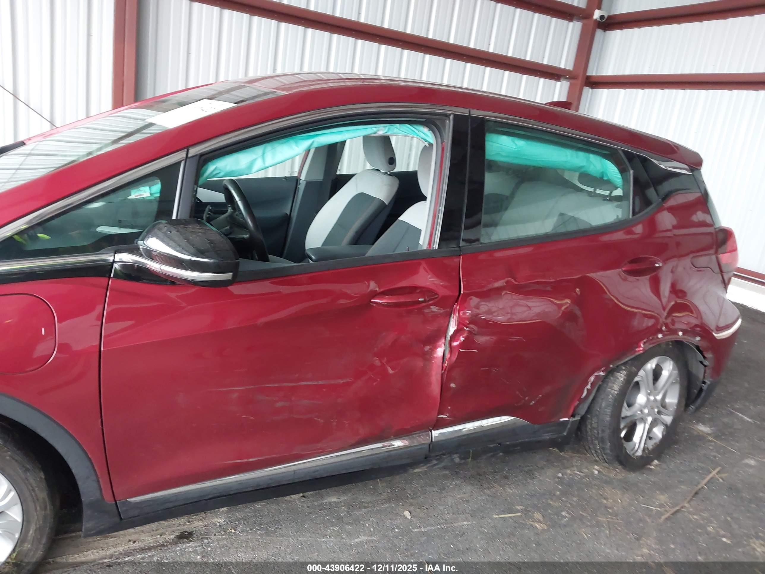 CHEVROLET BOLT image 6