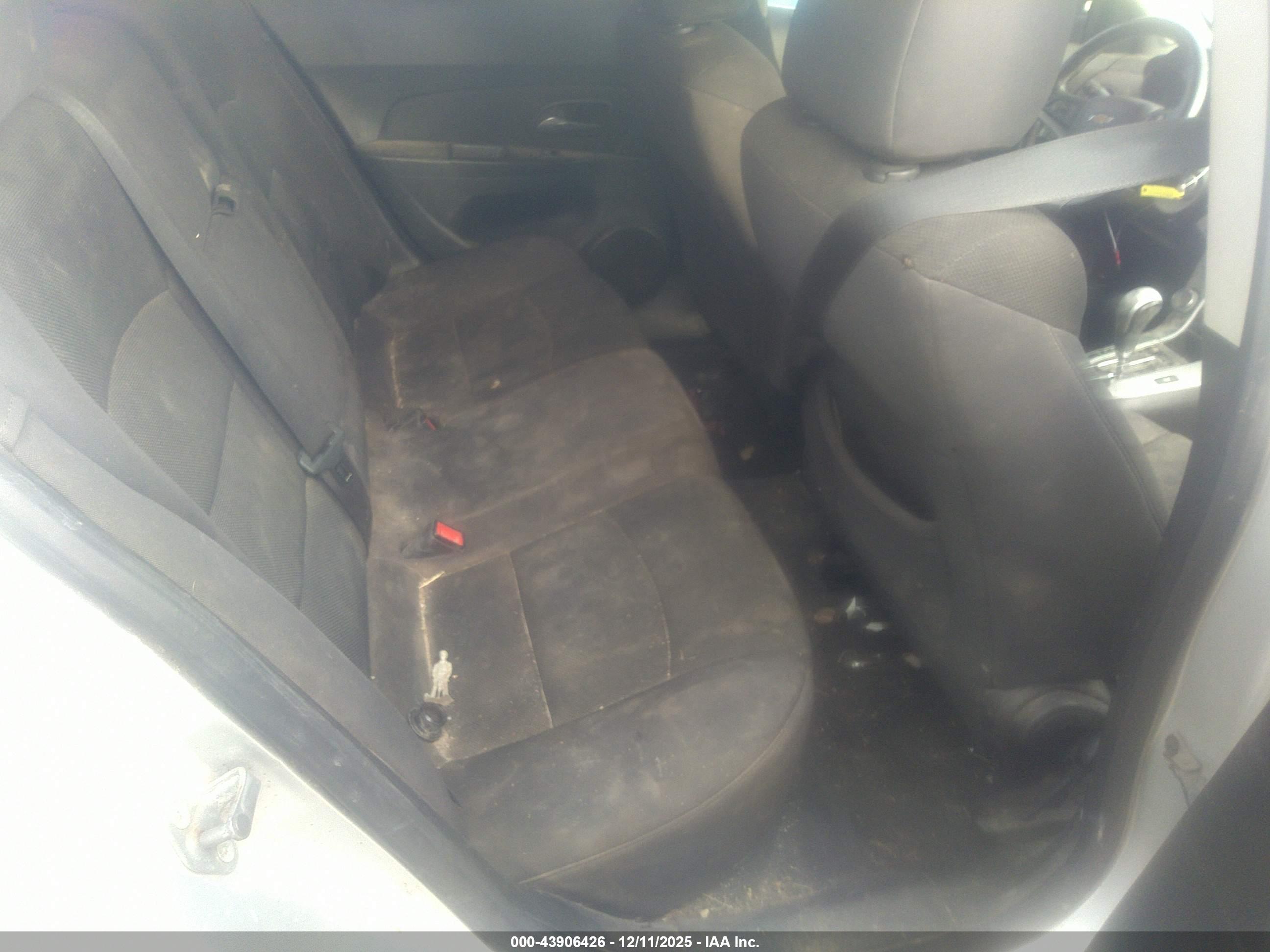 CHEVROLET CRUZE image 8