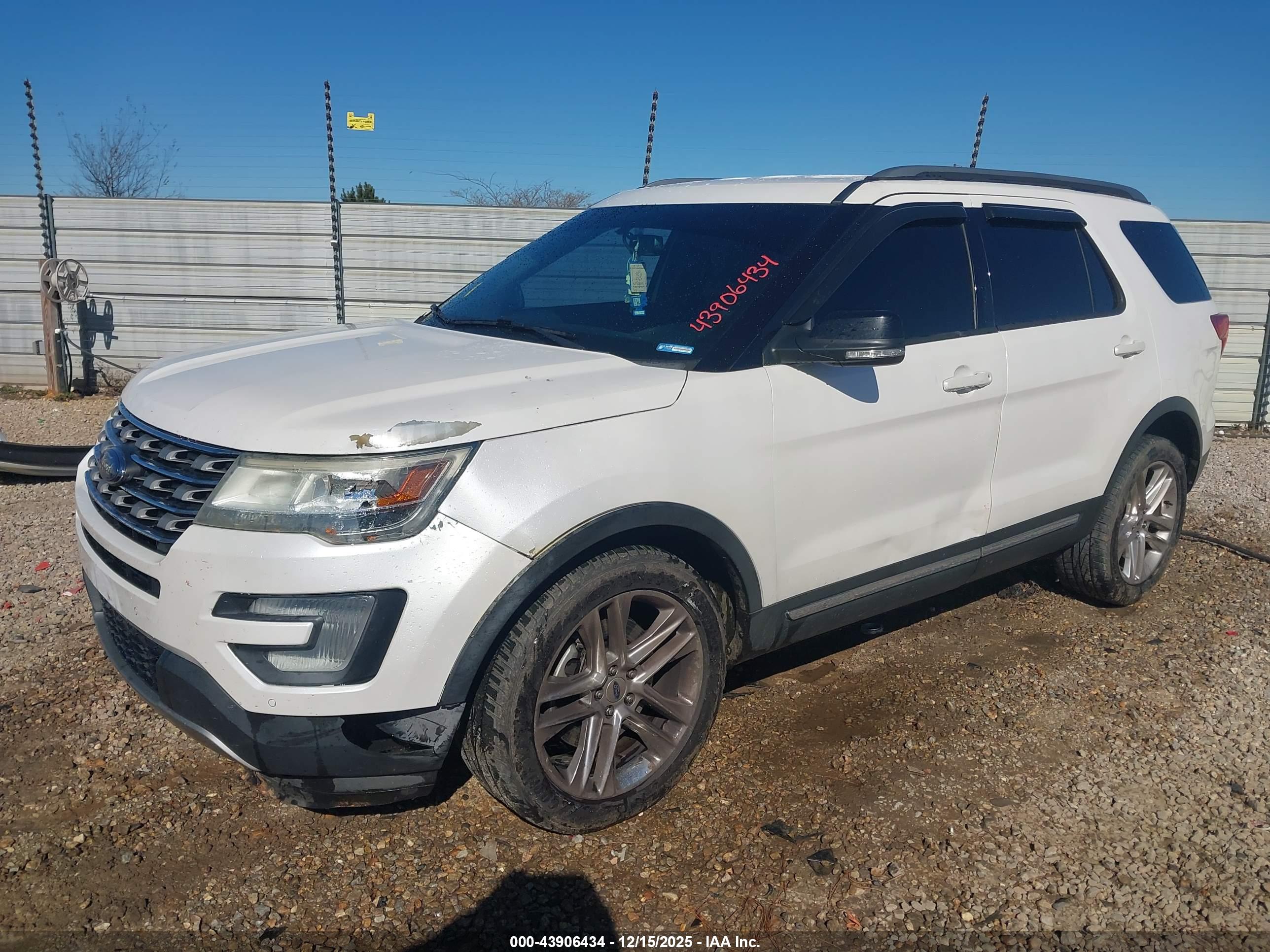 FORD EXPLORER image 2
