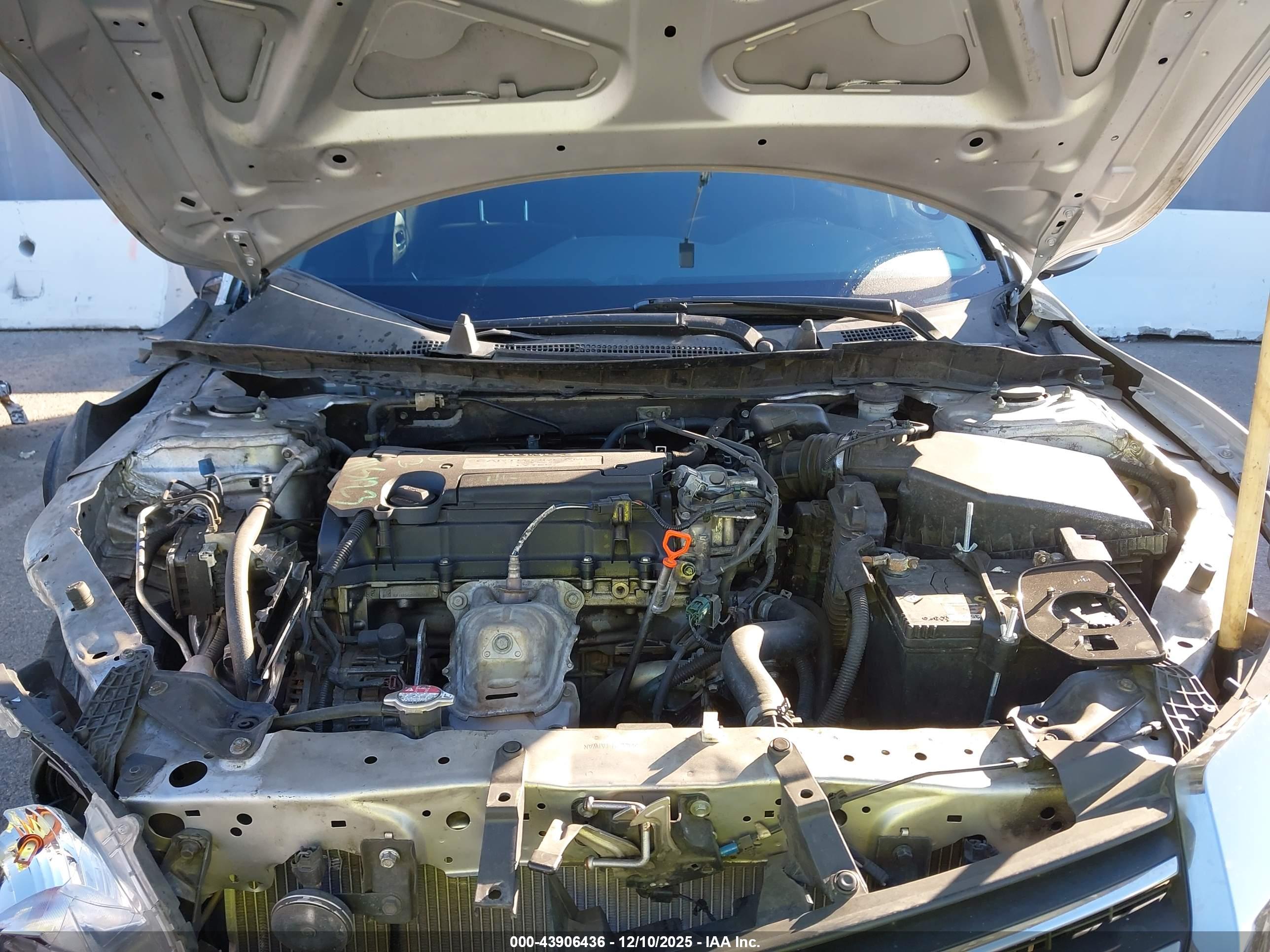 HONDA ACCORD image 10