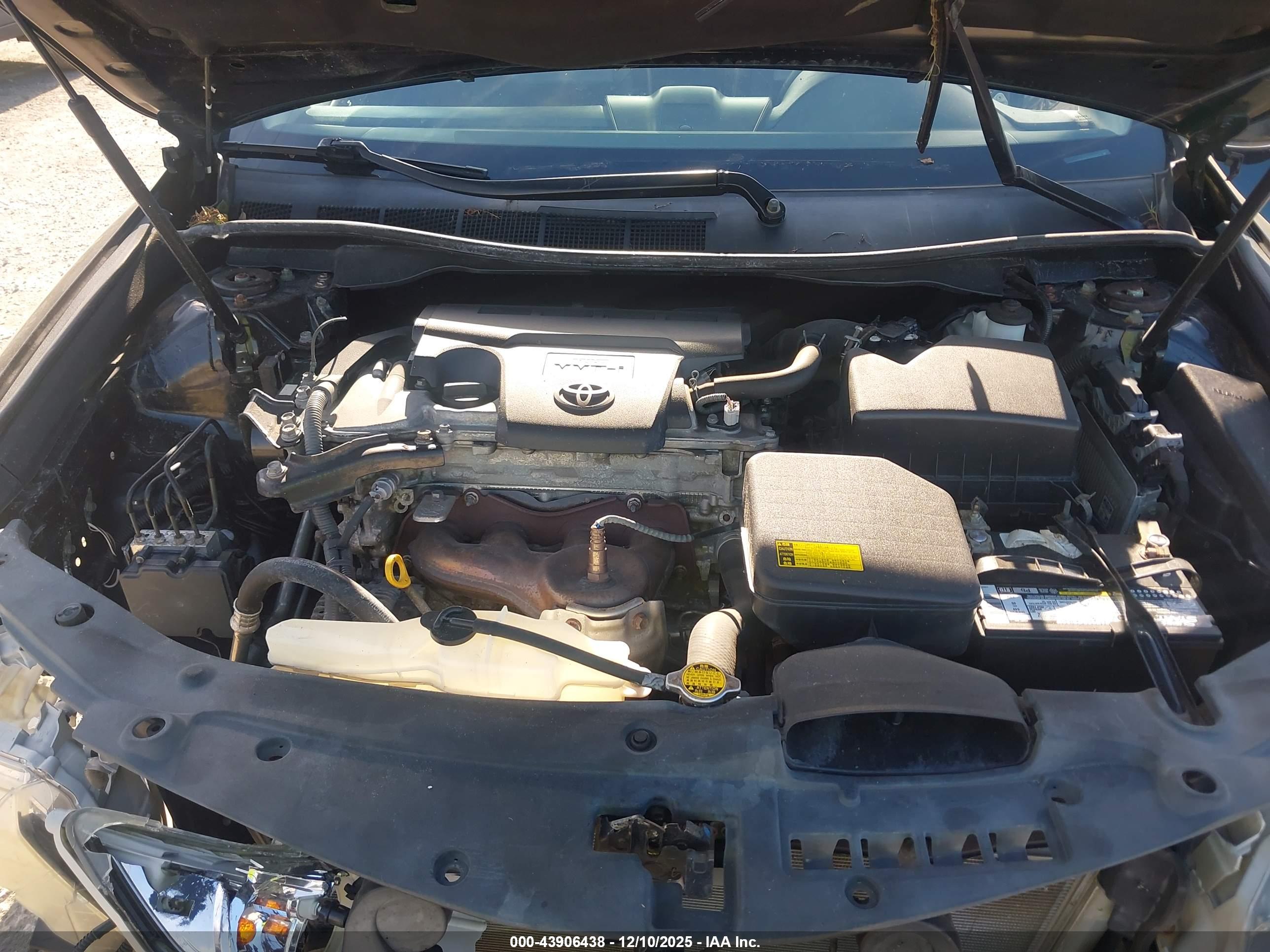 TOYOTA CAMRY image 10