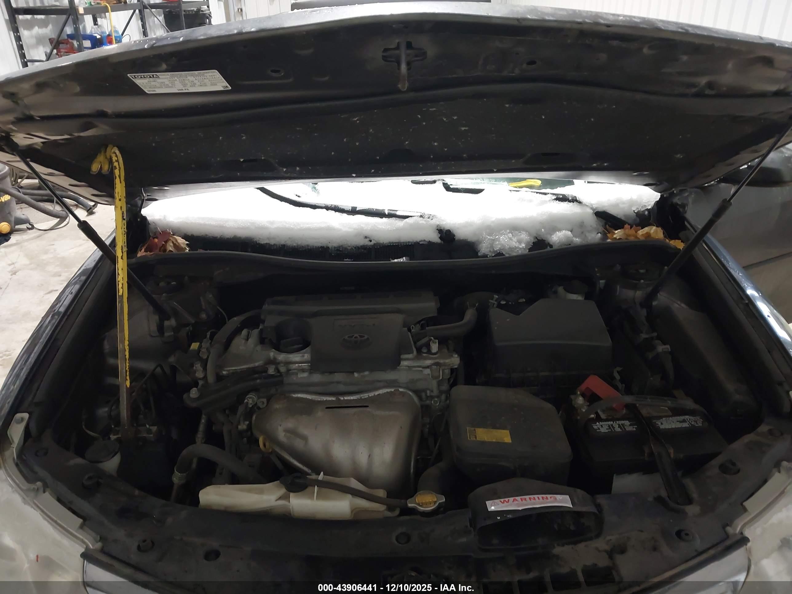 TOYOTA CAMRY image 10