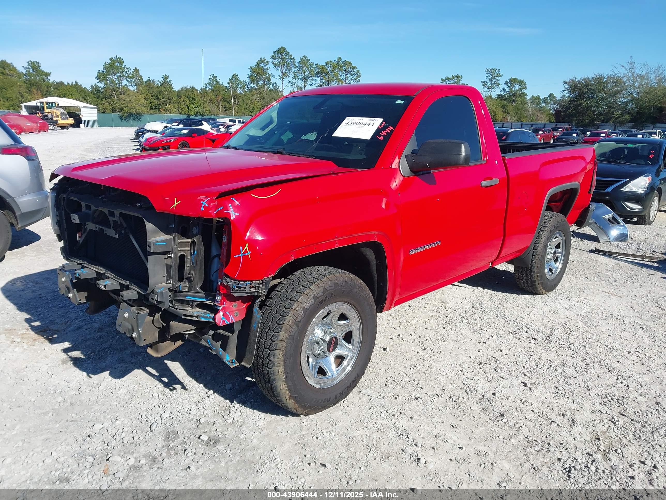 GMC SIERRA image 2