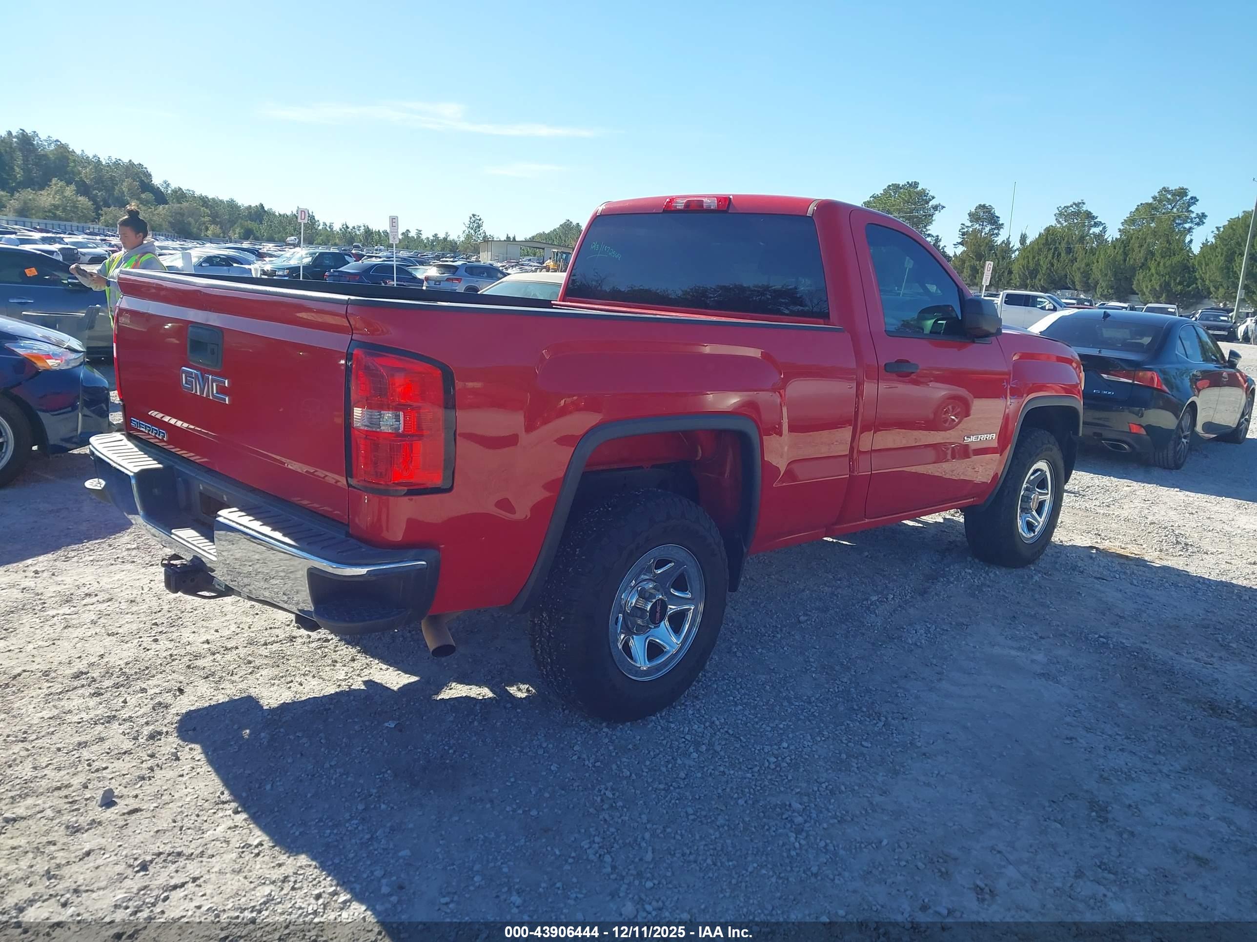 GMC SIERRA image 4