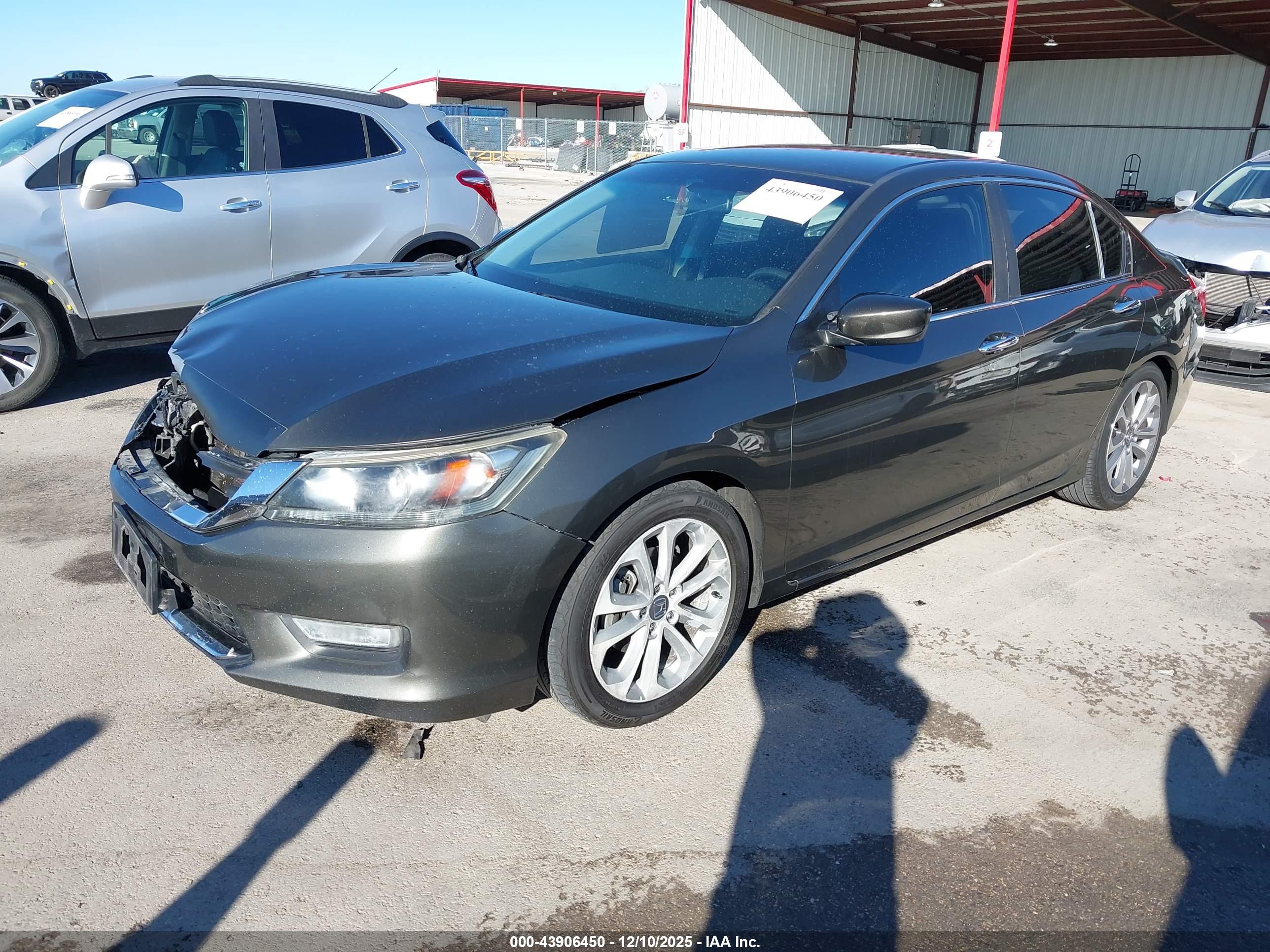 HONDA ACCORD image 2