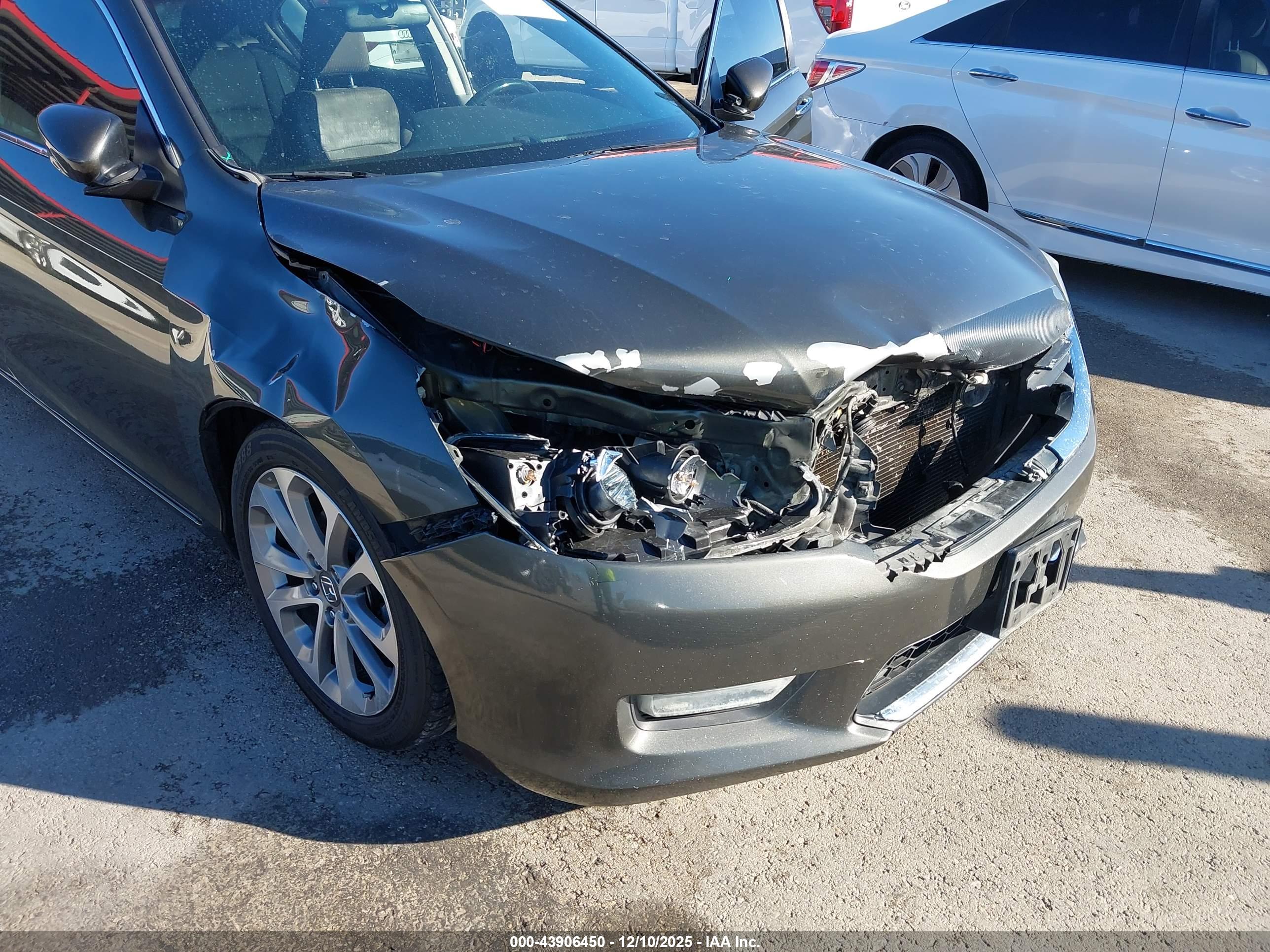 HONDA ACCORD image 6