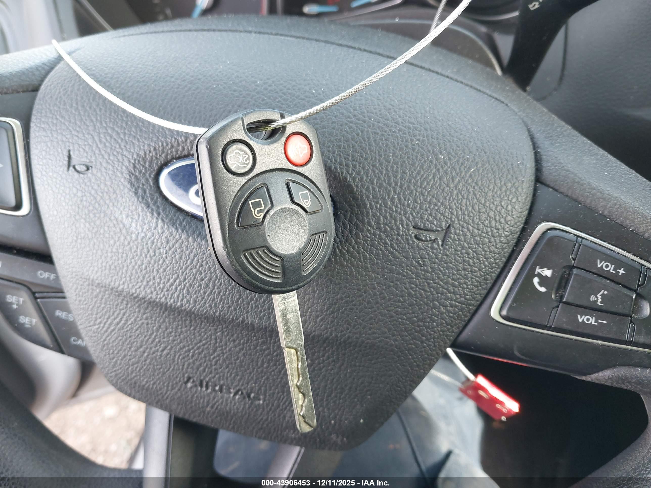 FORD FOCUS image 11