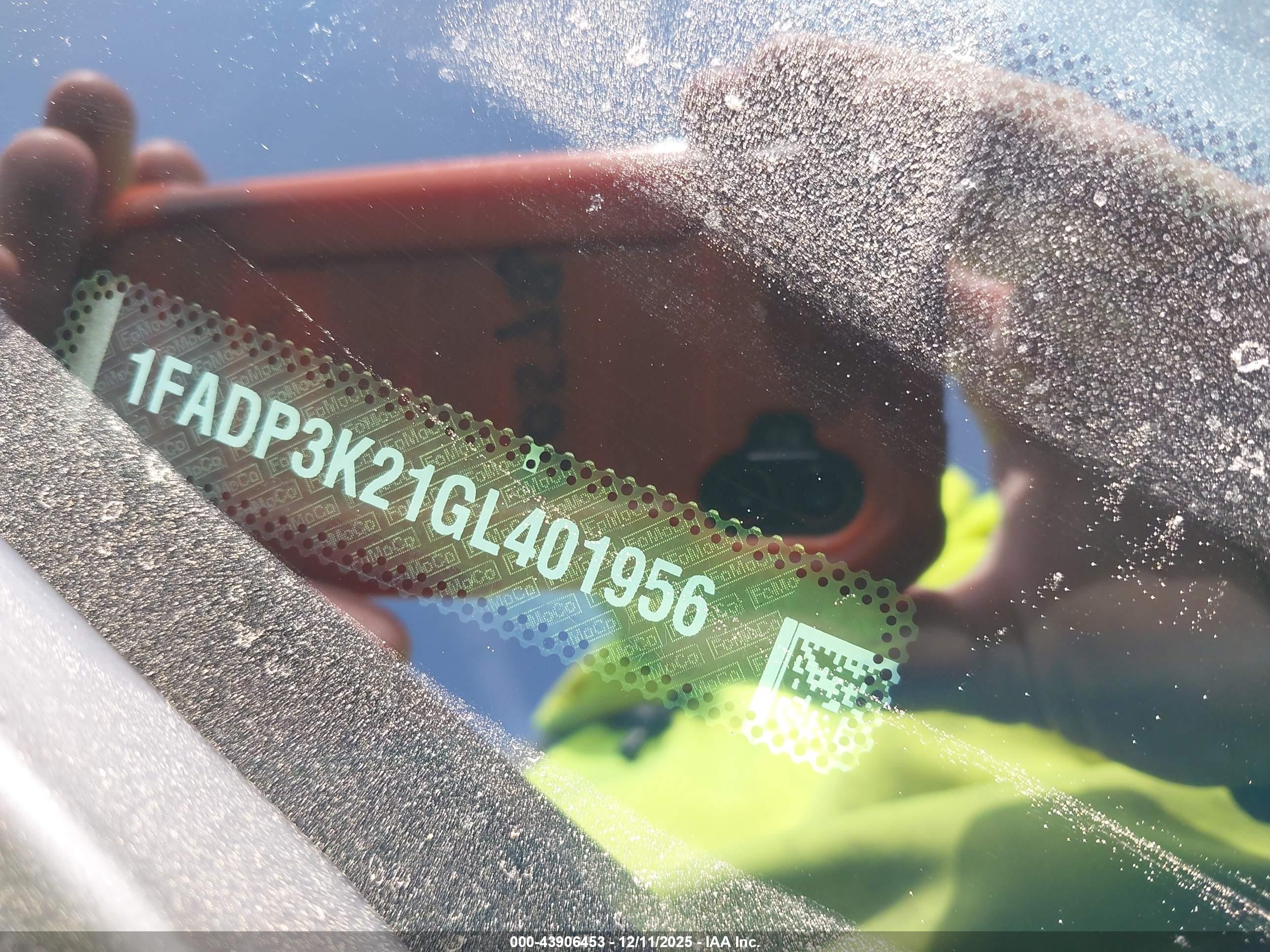 FORD FOCUS image 9