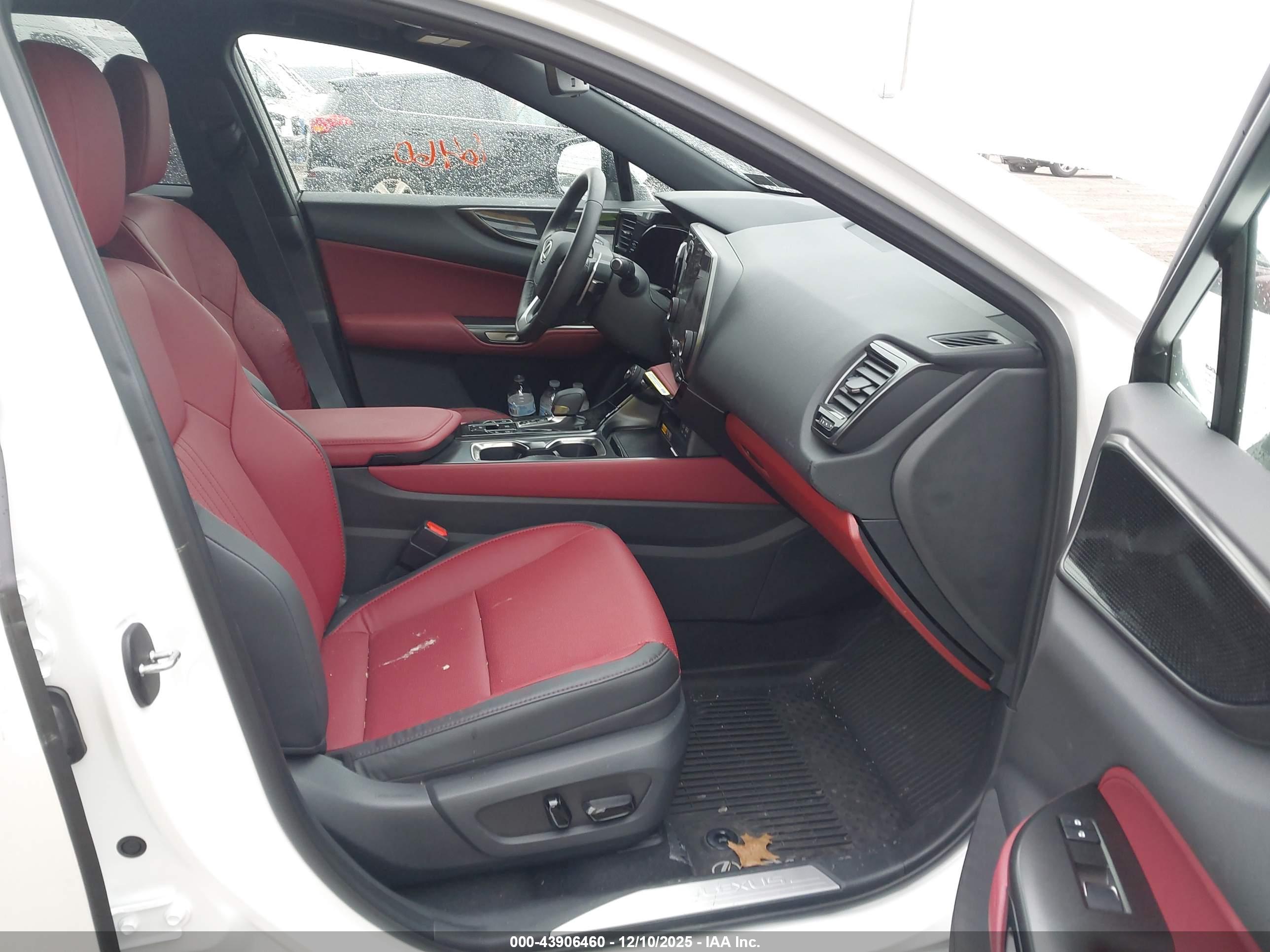 LEXUS NX image 5