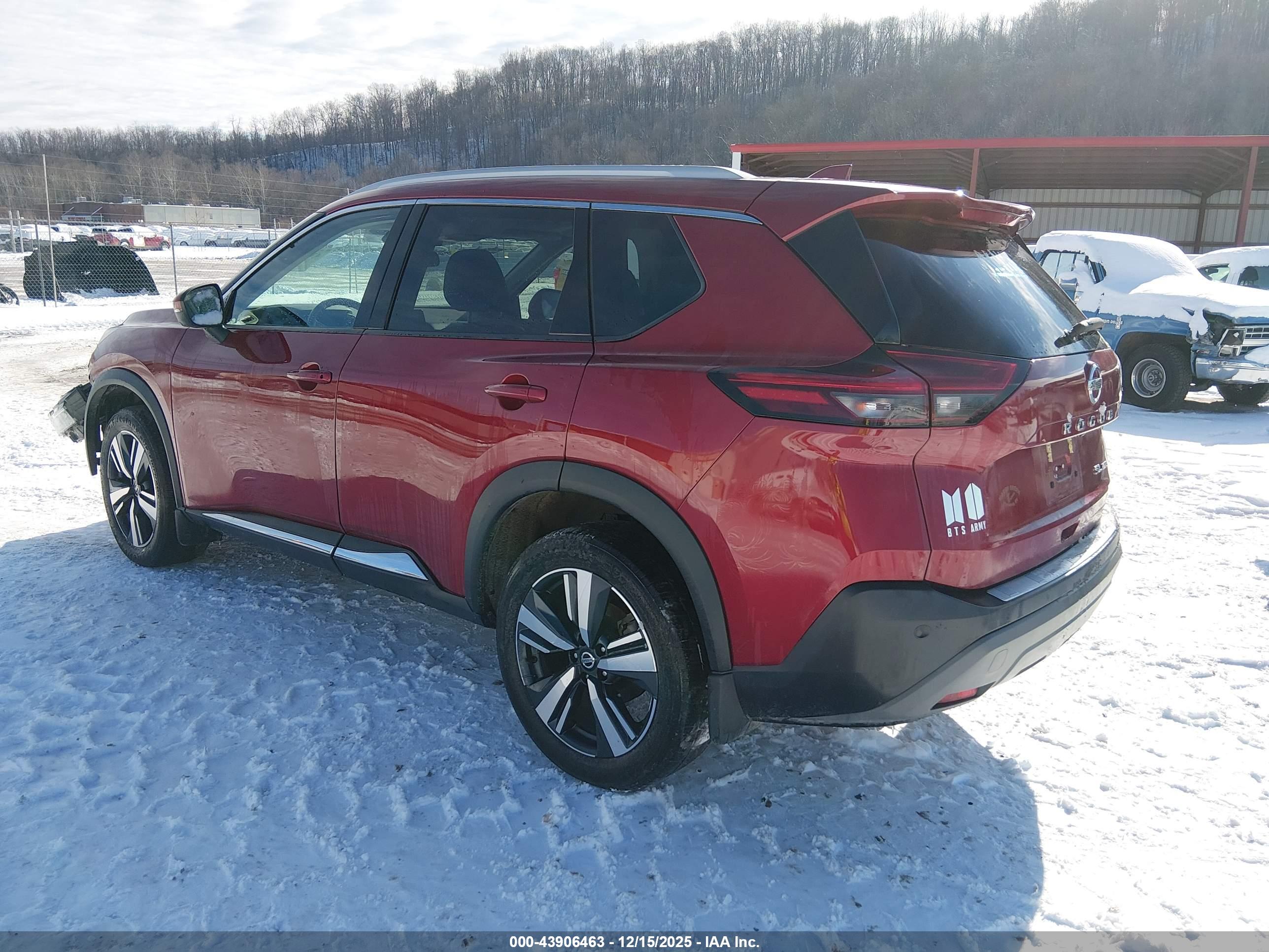 NISSAN ROGUE image 3