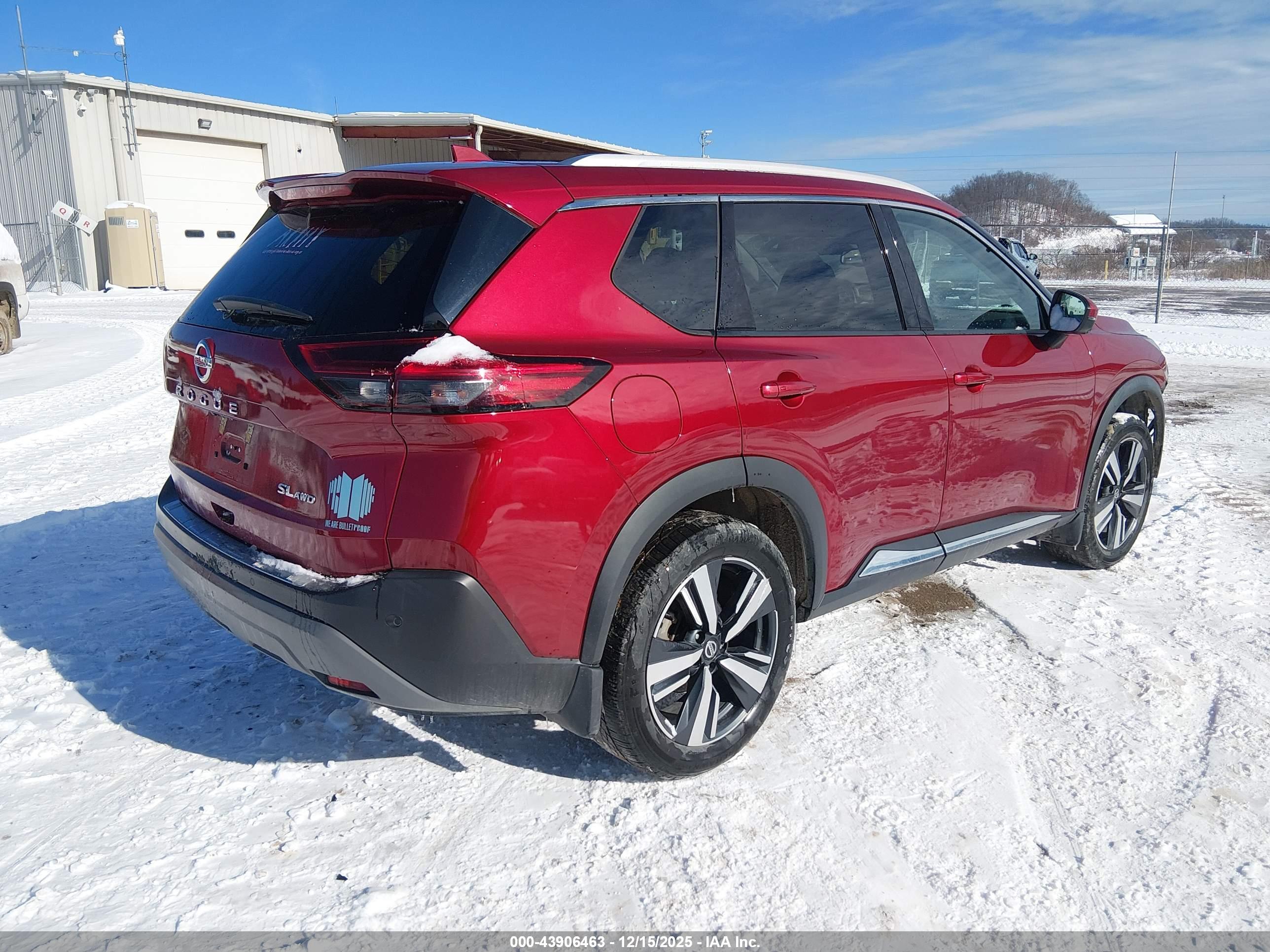 NISSAN ROGUE image 4
