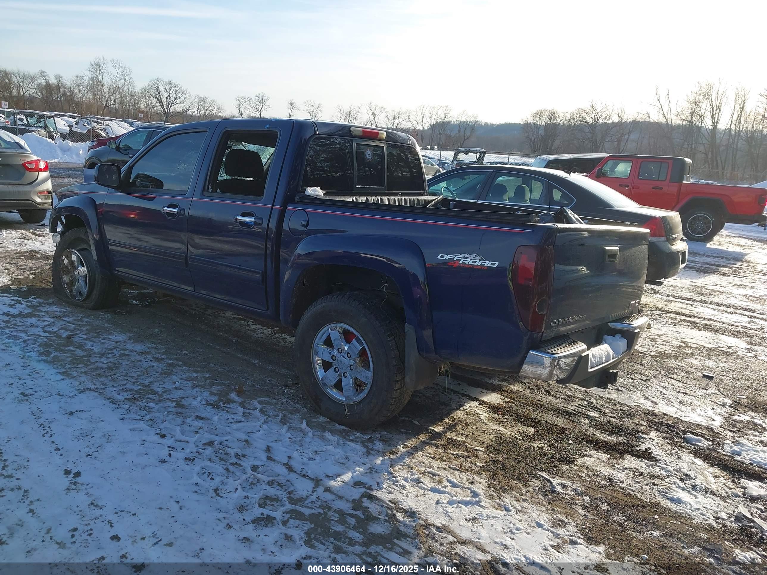 GMC CANYON image 3