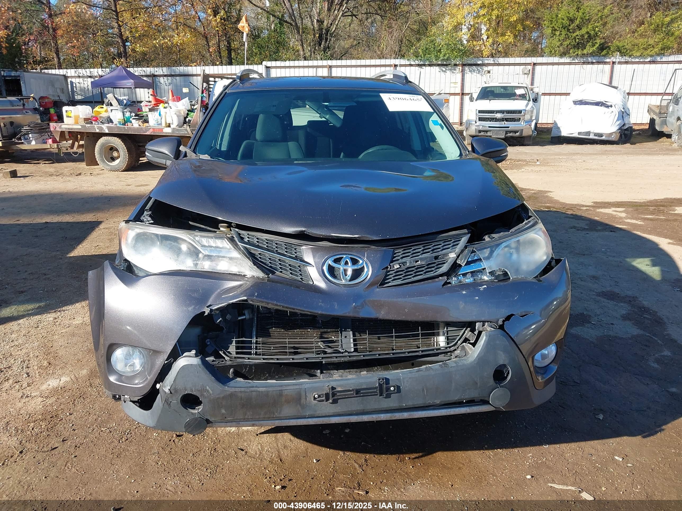 TOYOTA RAV4 image 6