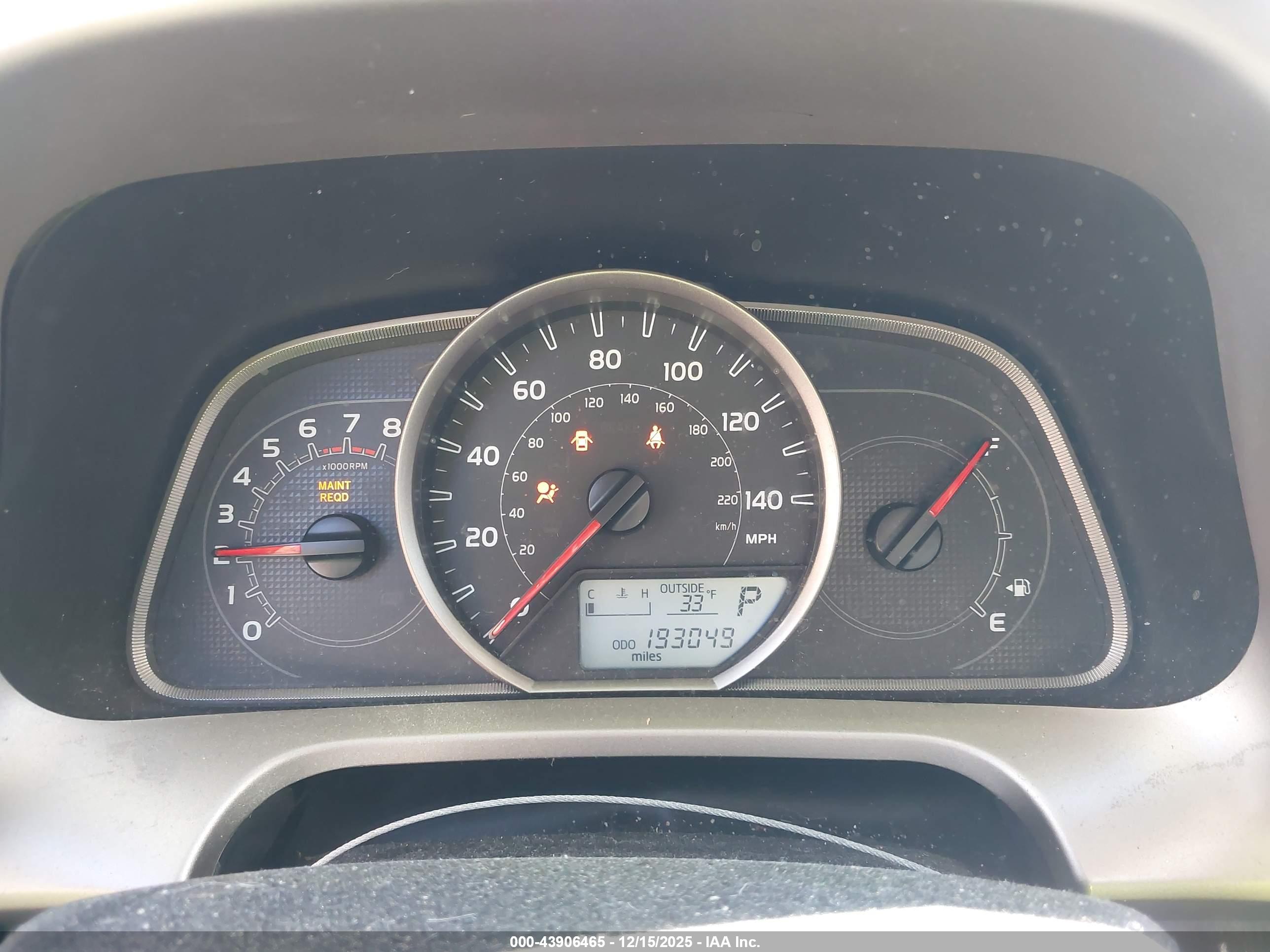 TOYOTA RAV4 image 7