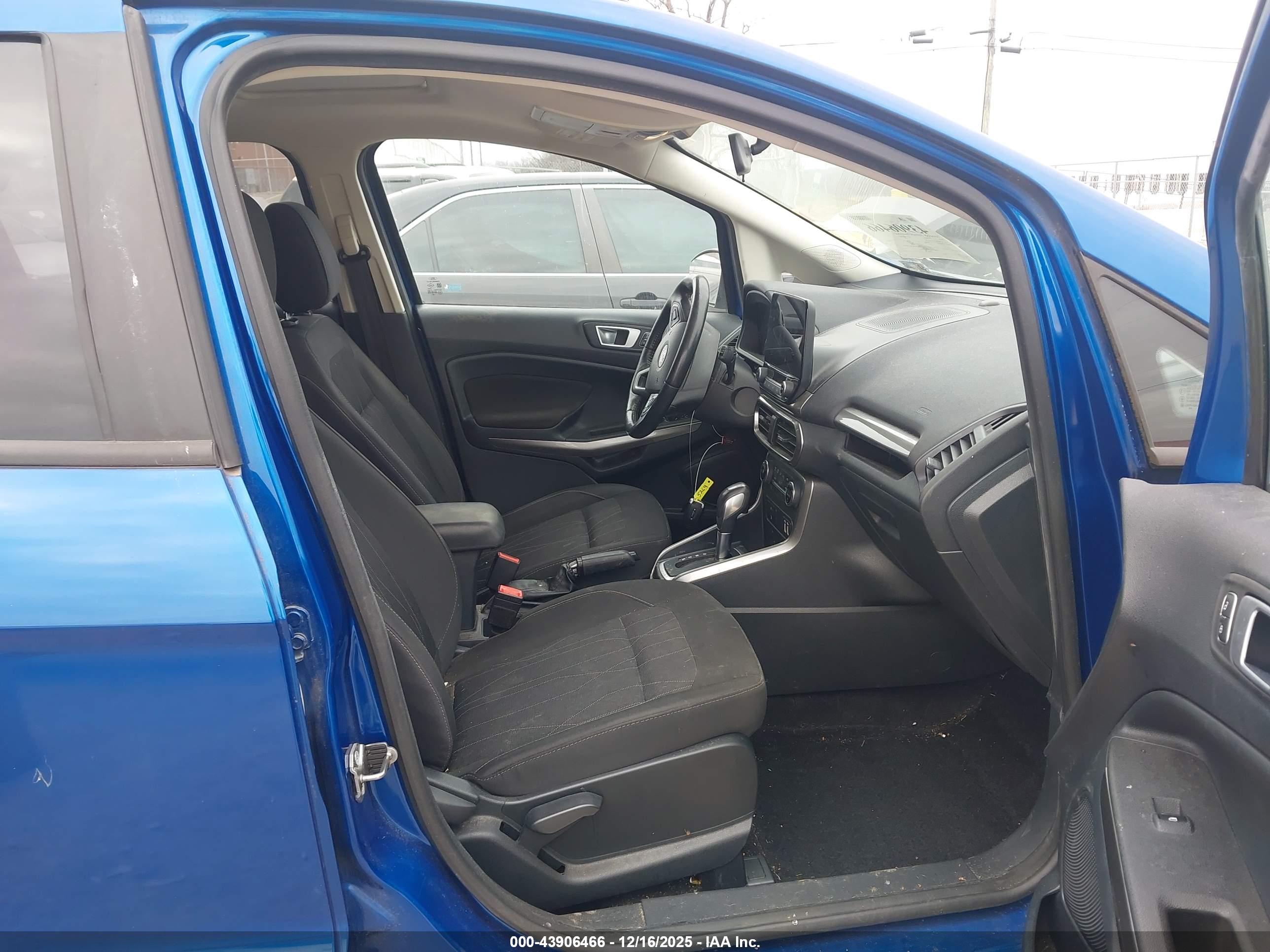 FORD ECOSPORT image 5
