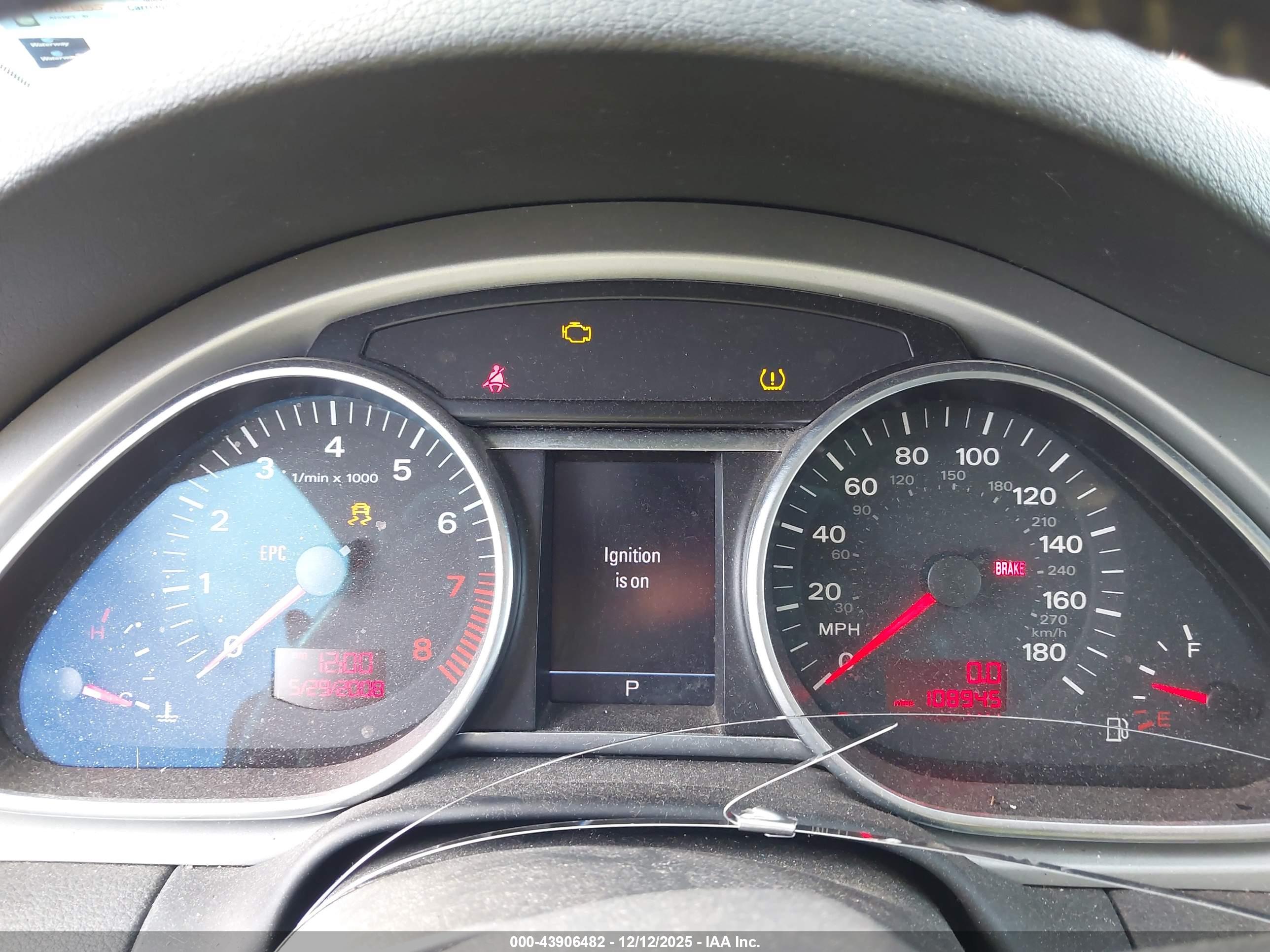AUDI Q7 image 7