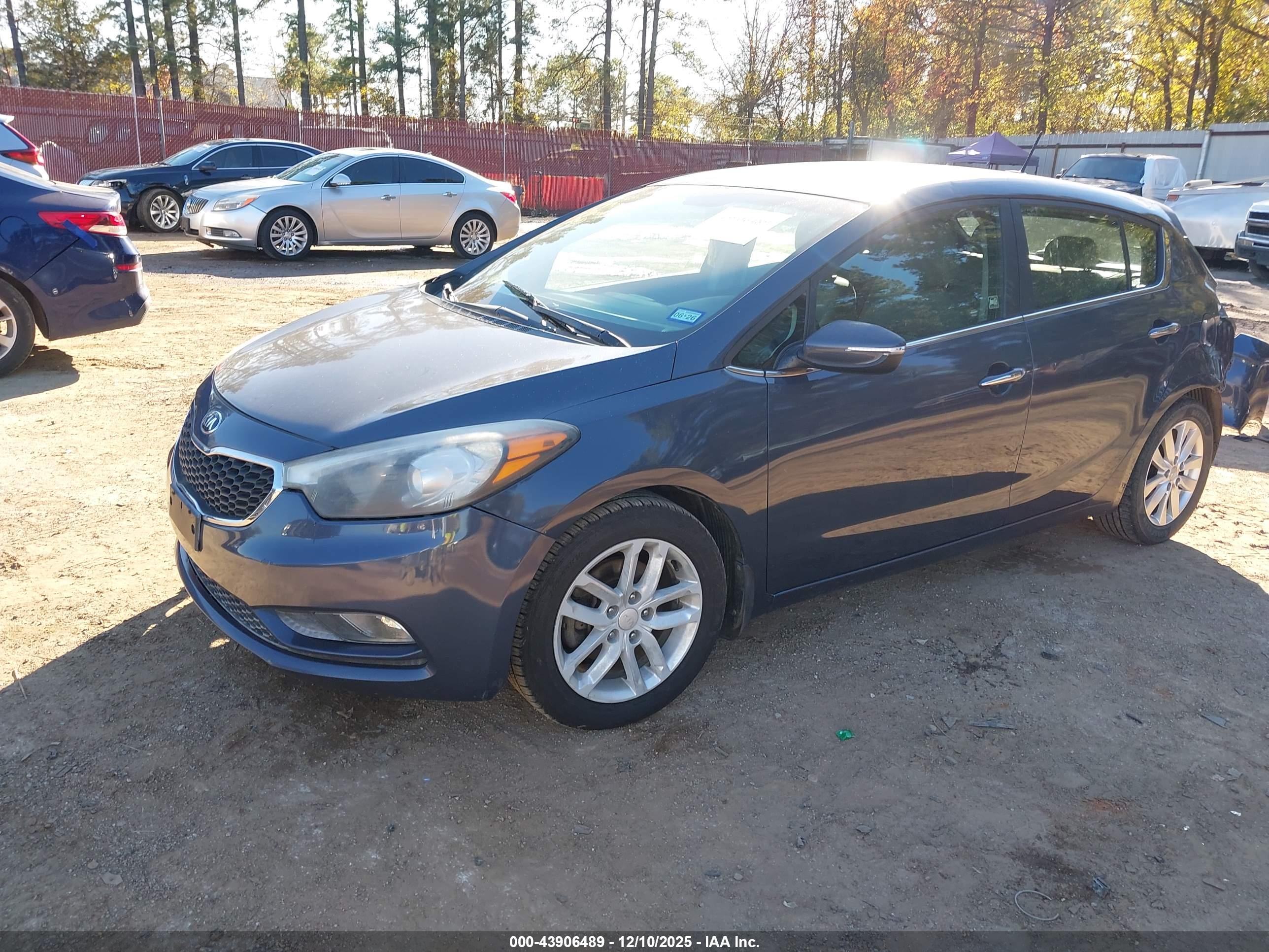 KIA FORTE image 2