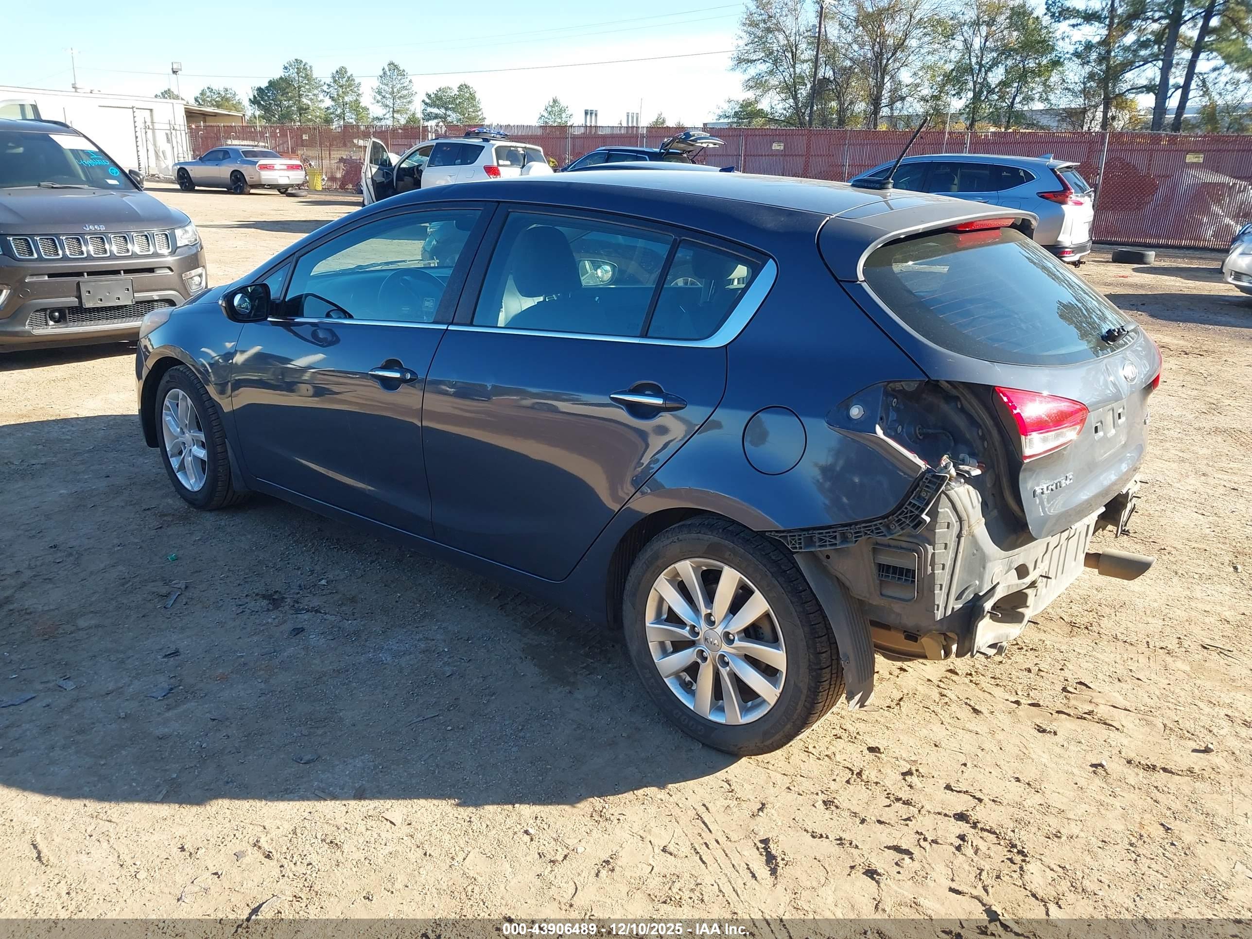 KIA FORTE image 3