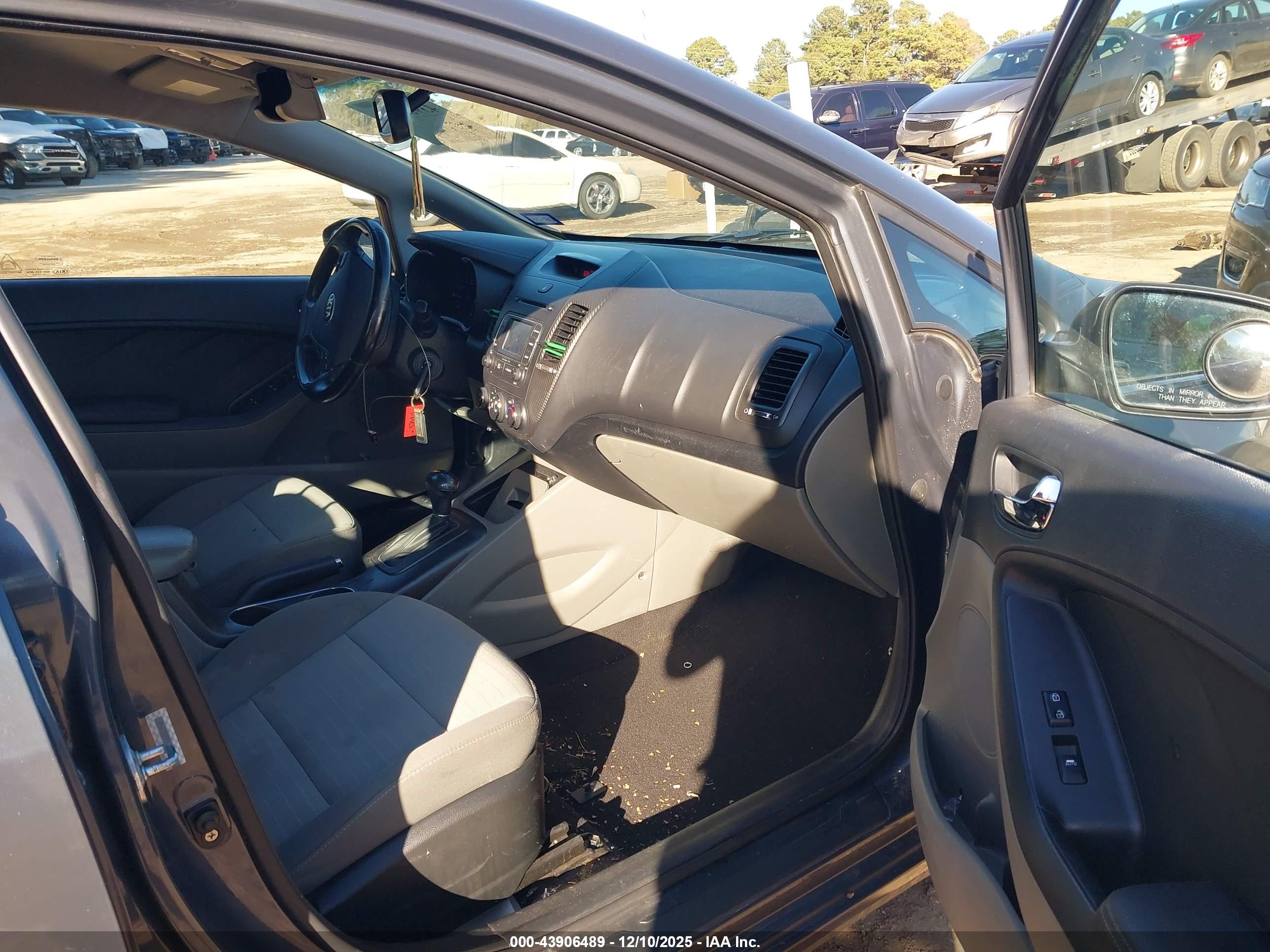 KIA FORTE image 5