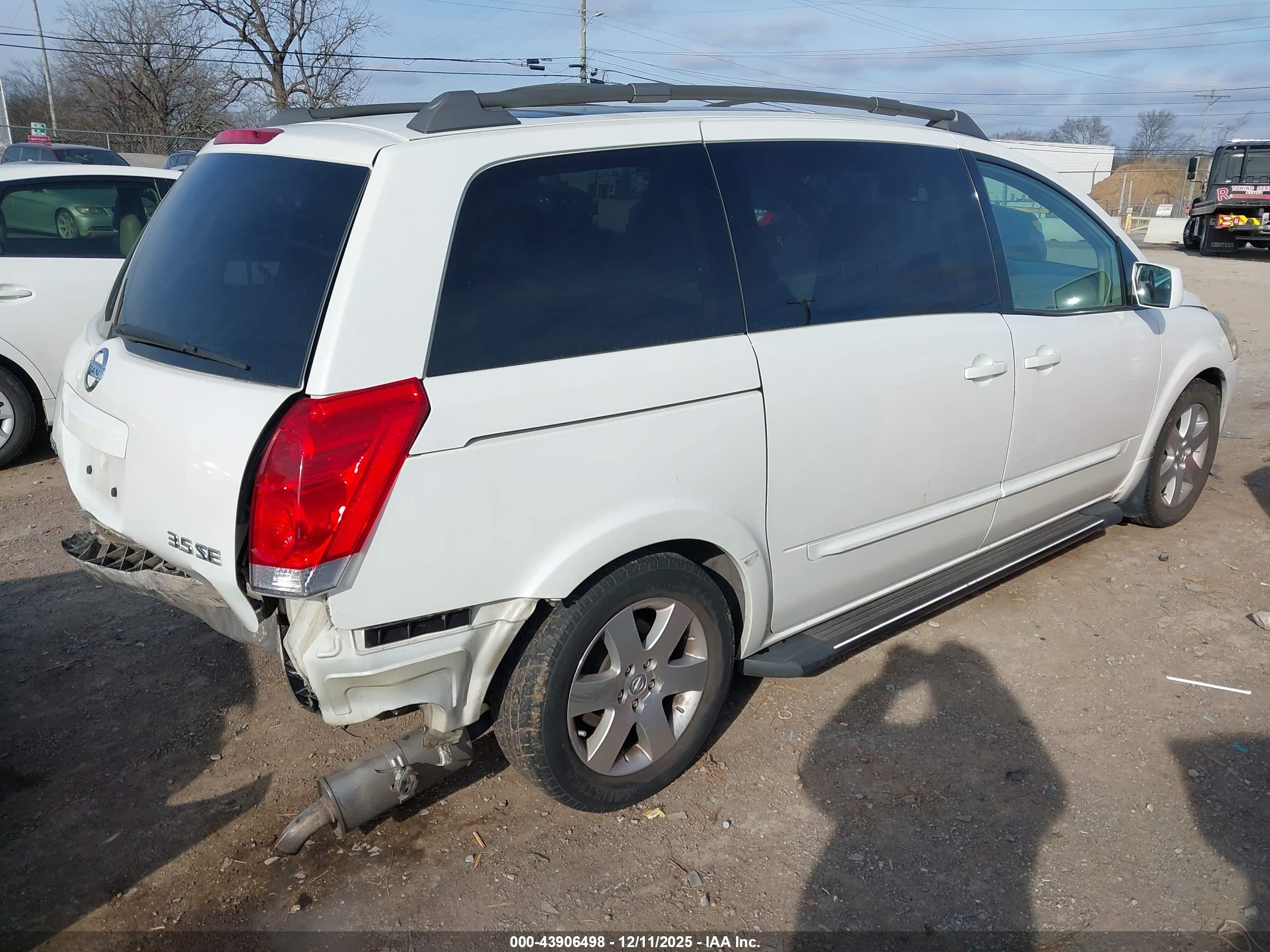 NISSAN QUEST image 4