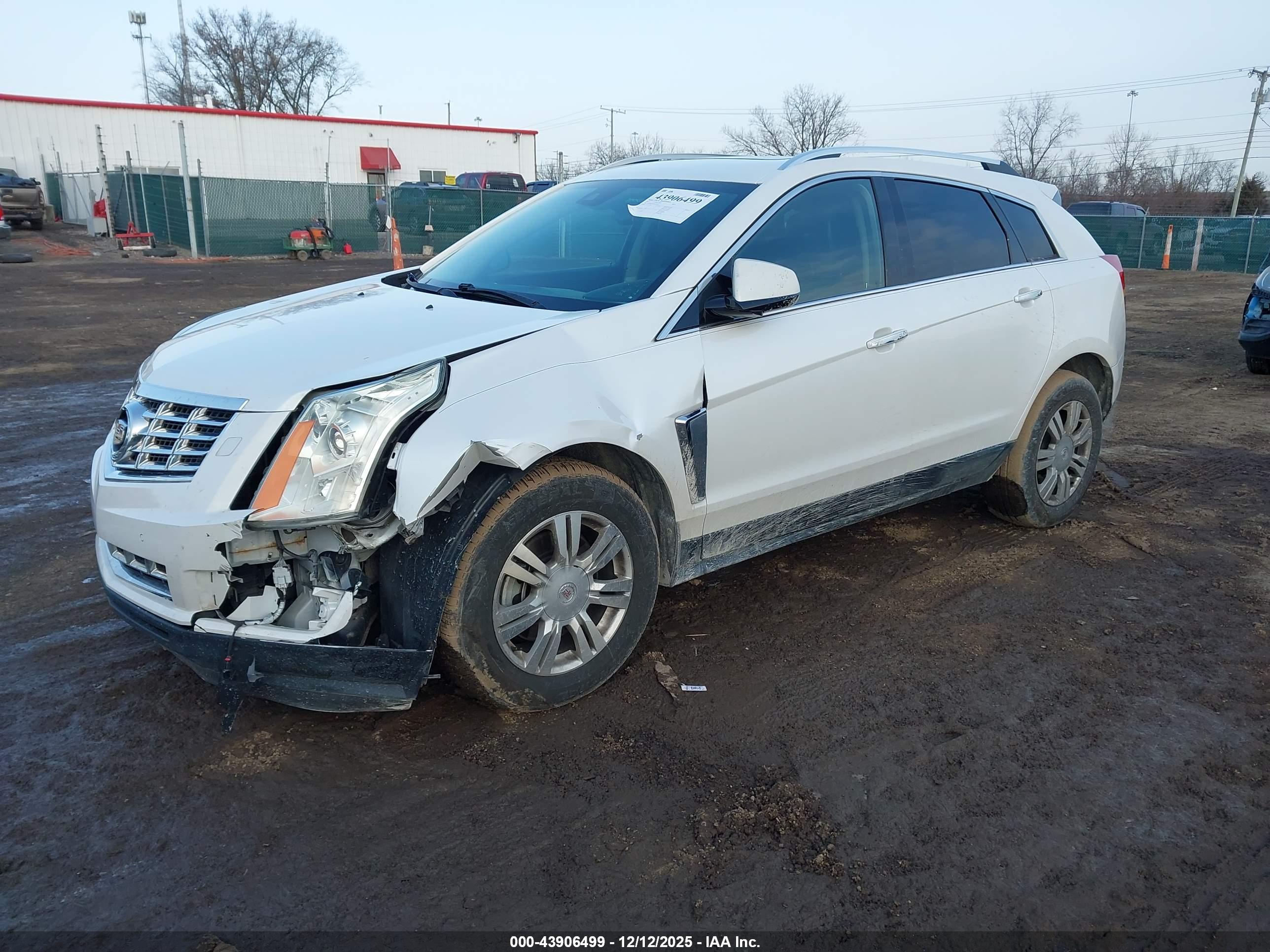 CADILLAC SRX image 6