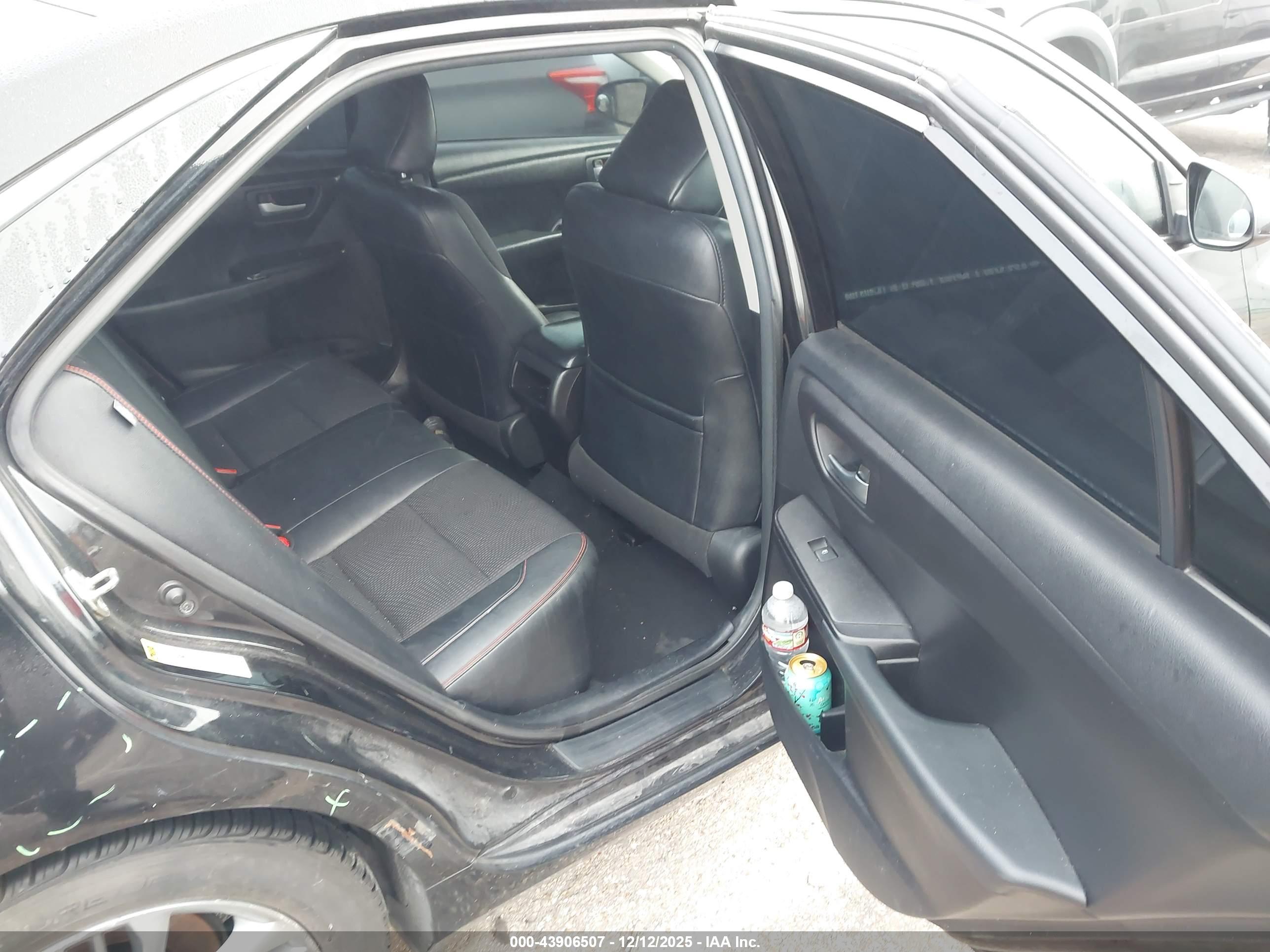 TOYOTA CAMRY image 8