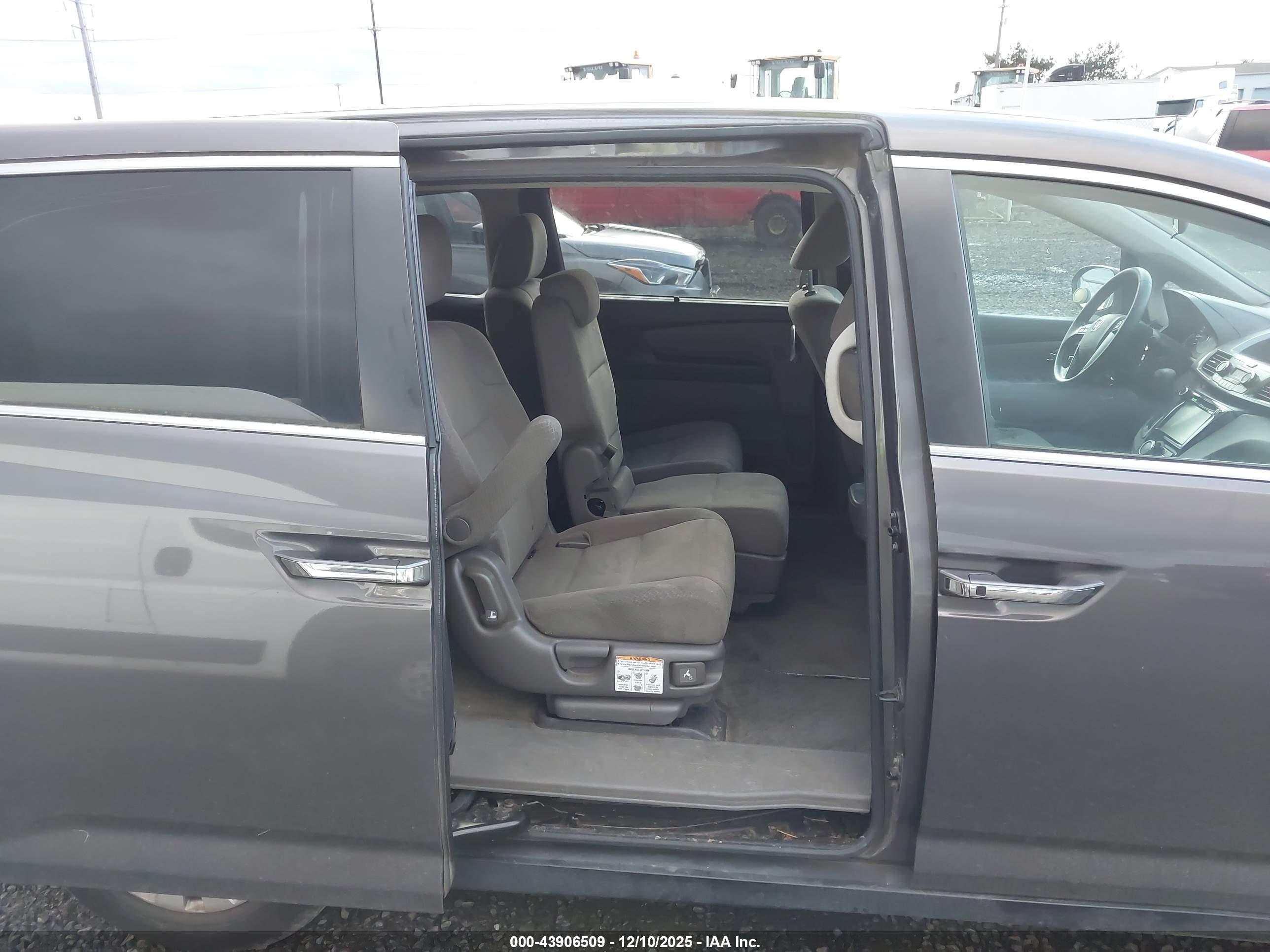 HONDA ODYSSEY image 8