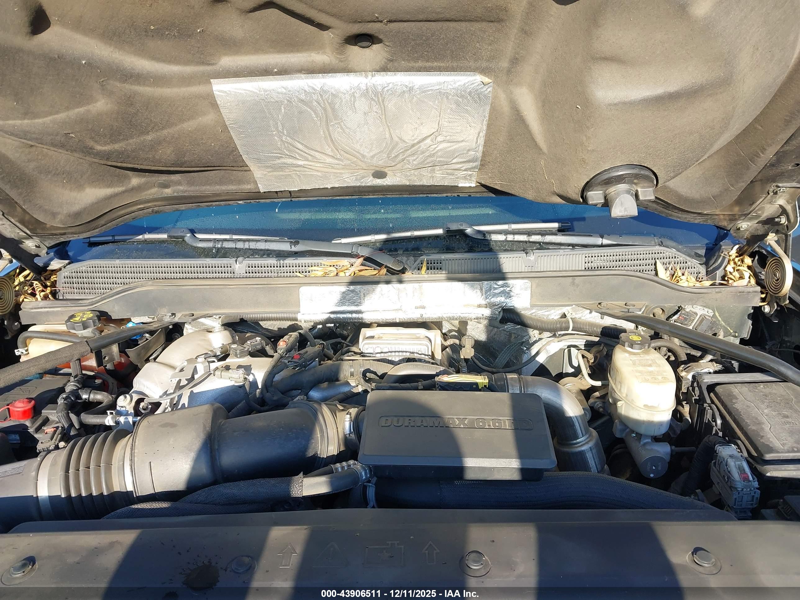 CHEVROLET SILVERADO image 10
