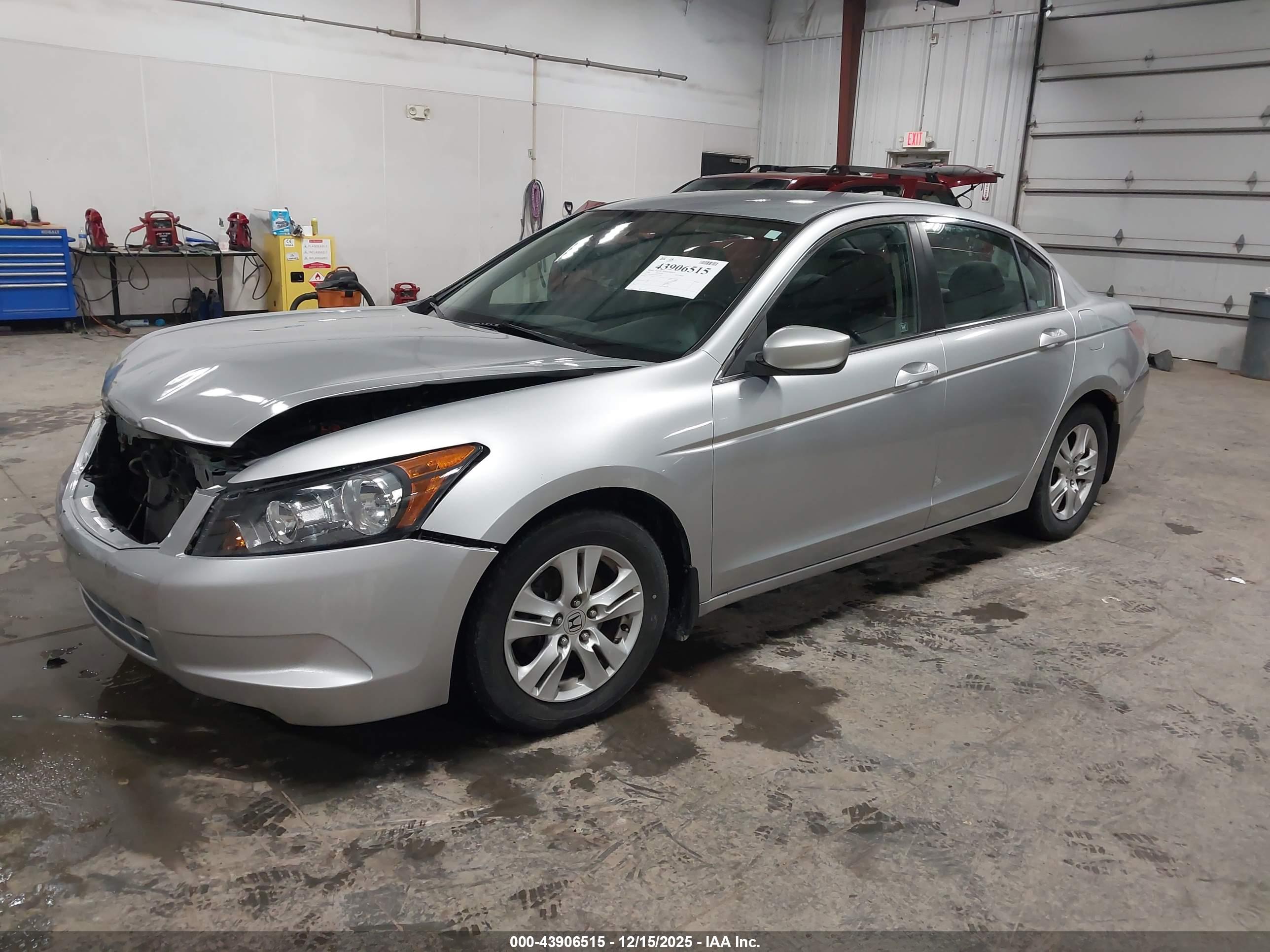 HONDA ACCORD image 2