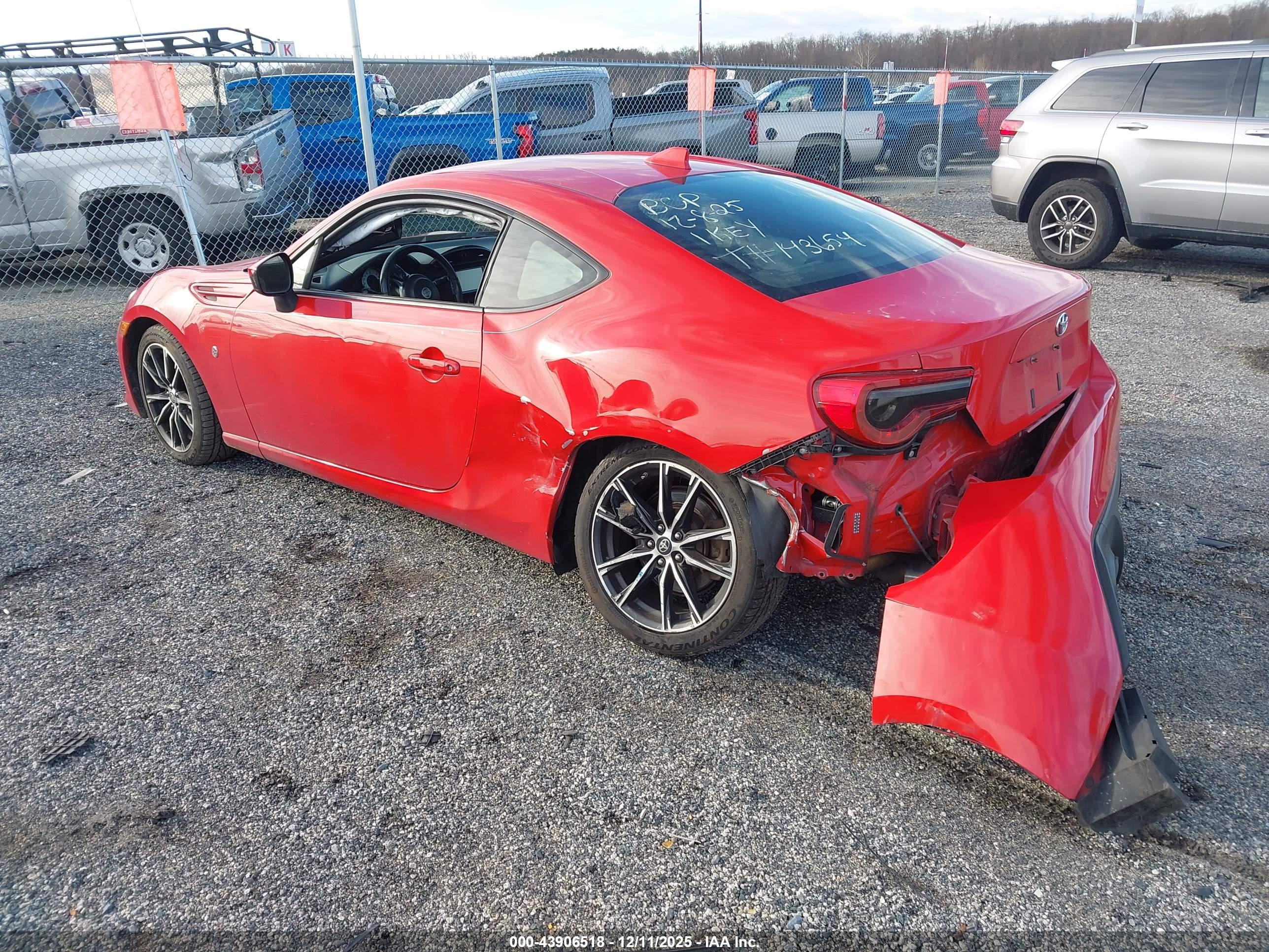 TOYOTA 86 image 3